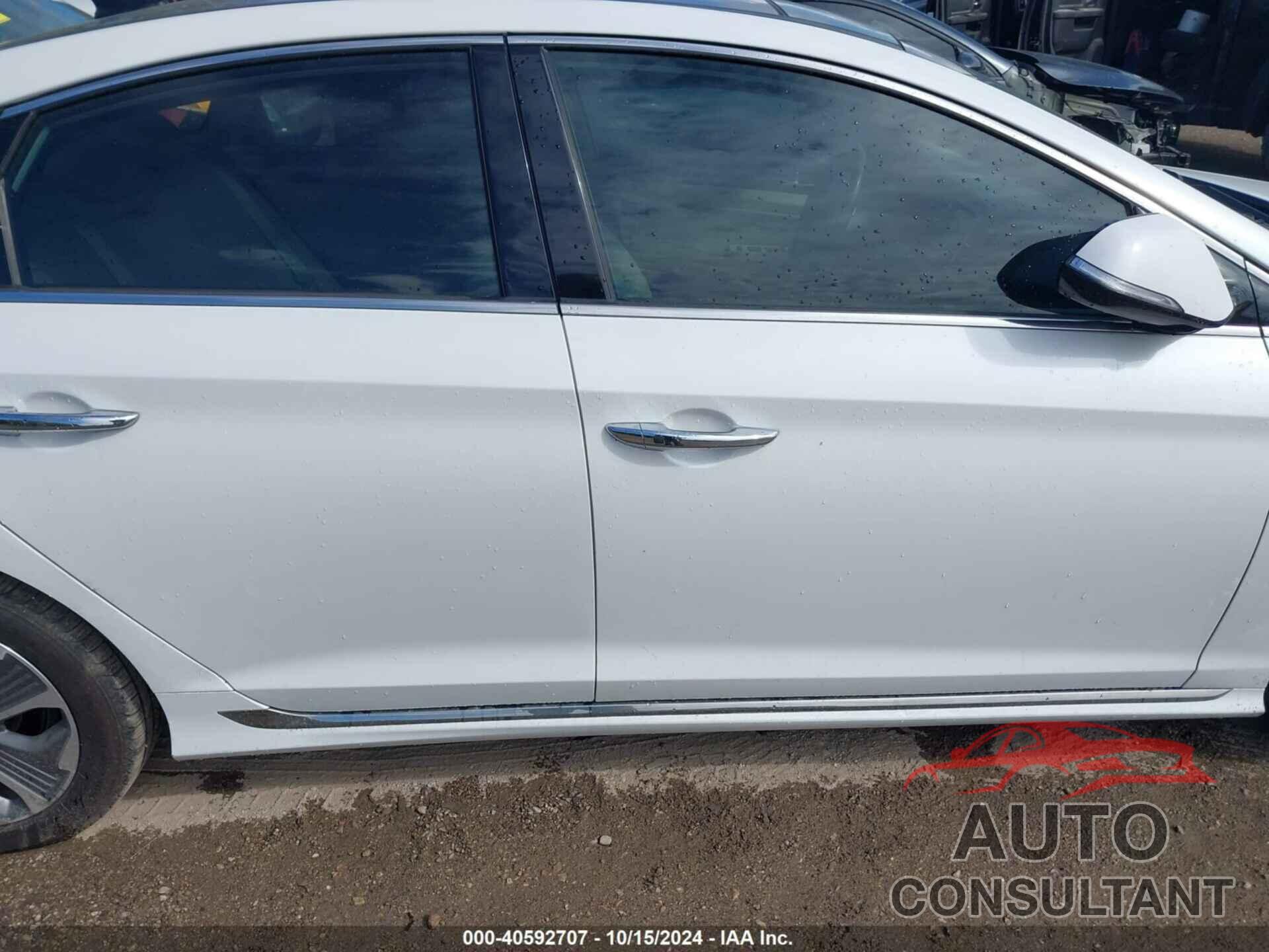 HYUNDAI SONATA HYBRID 2019 - KMHE34L3XKA092592