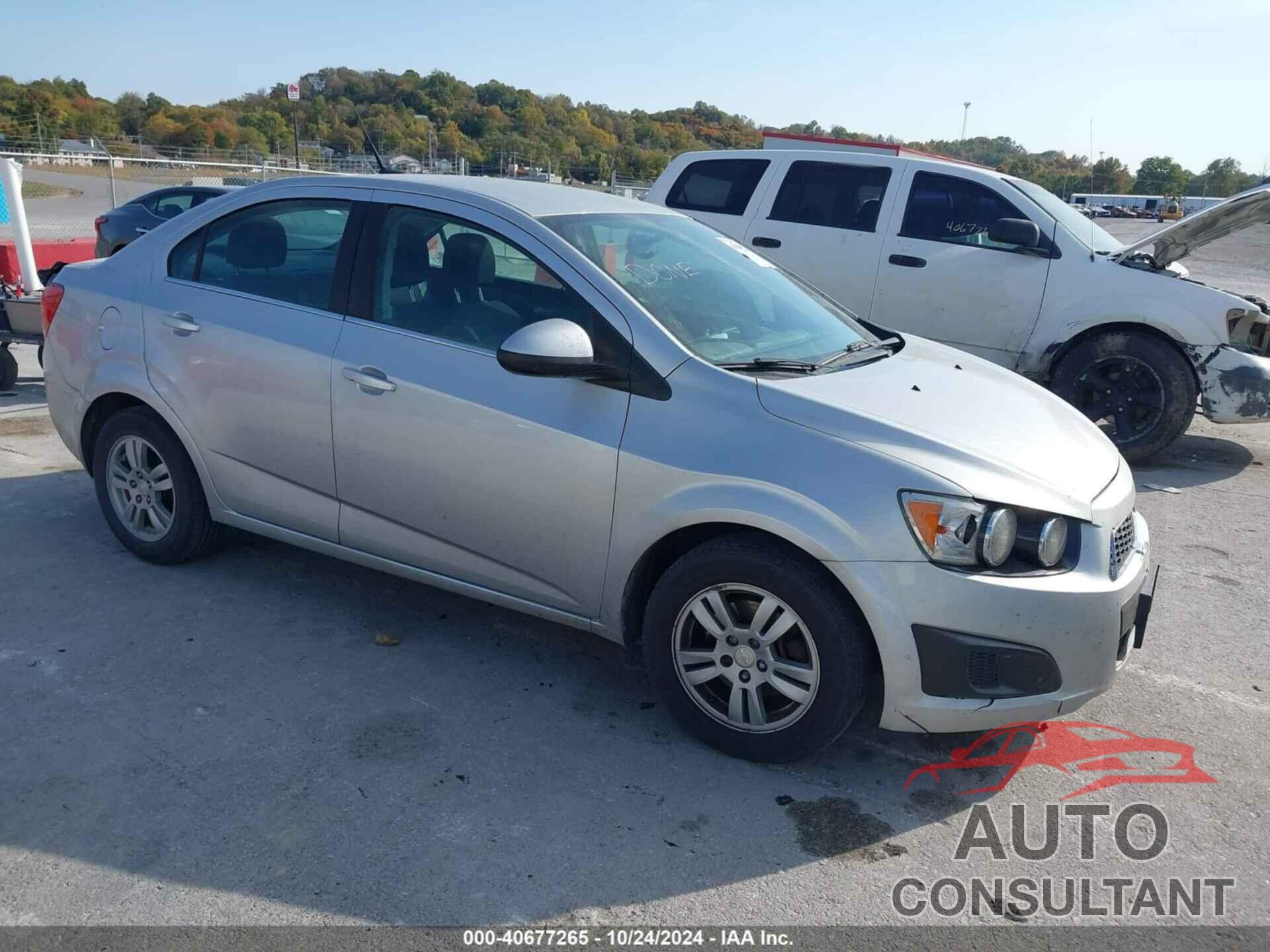 CHEVROLET SONIC 2014 - 1G1JC5SH8E4242281