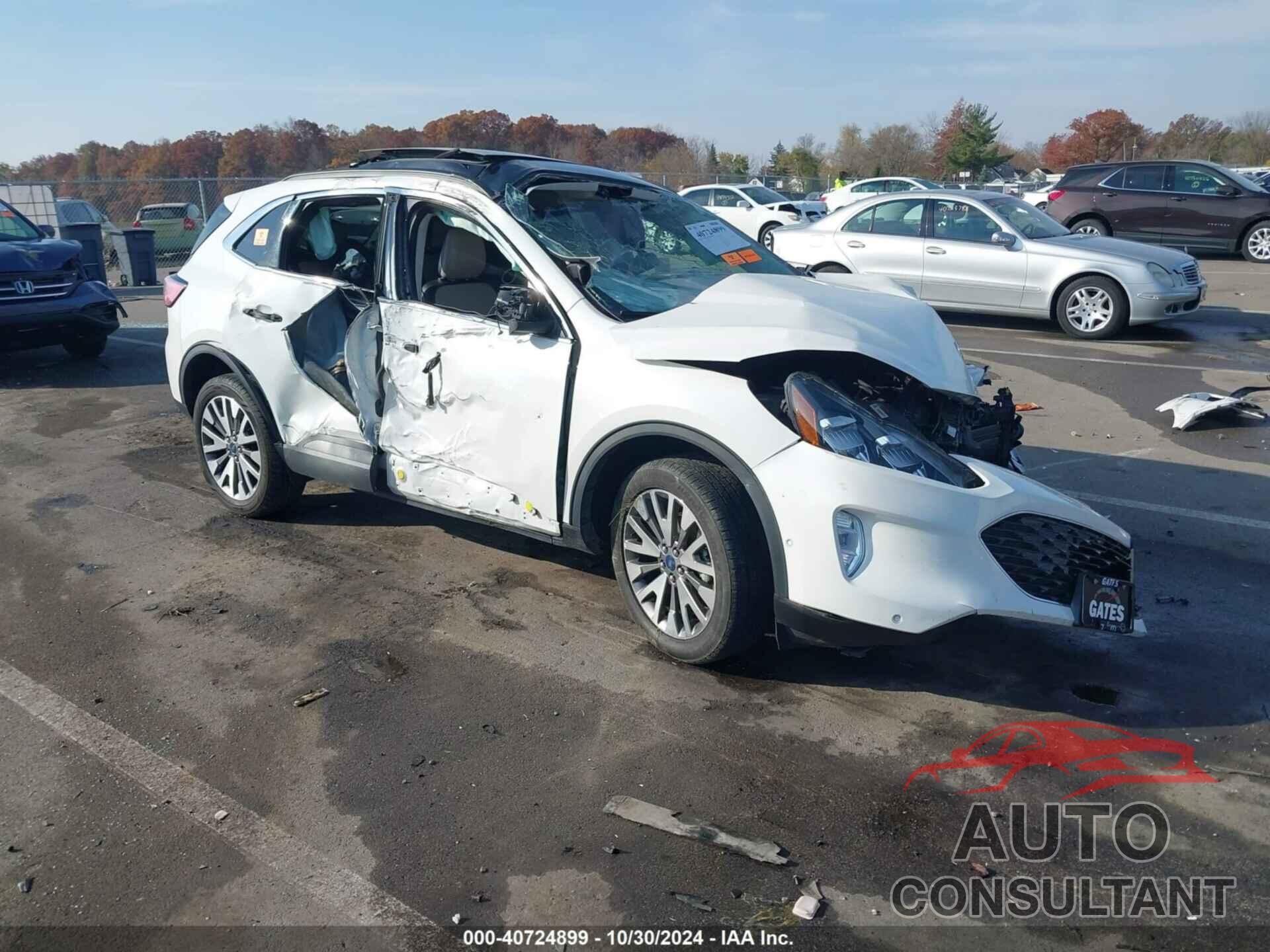 FORD ESCAPE 2021 - 1FMCU9J96MUA70647