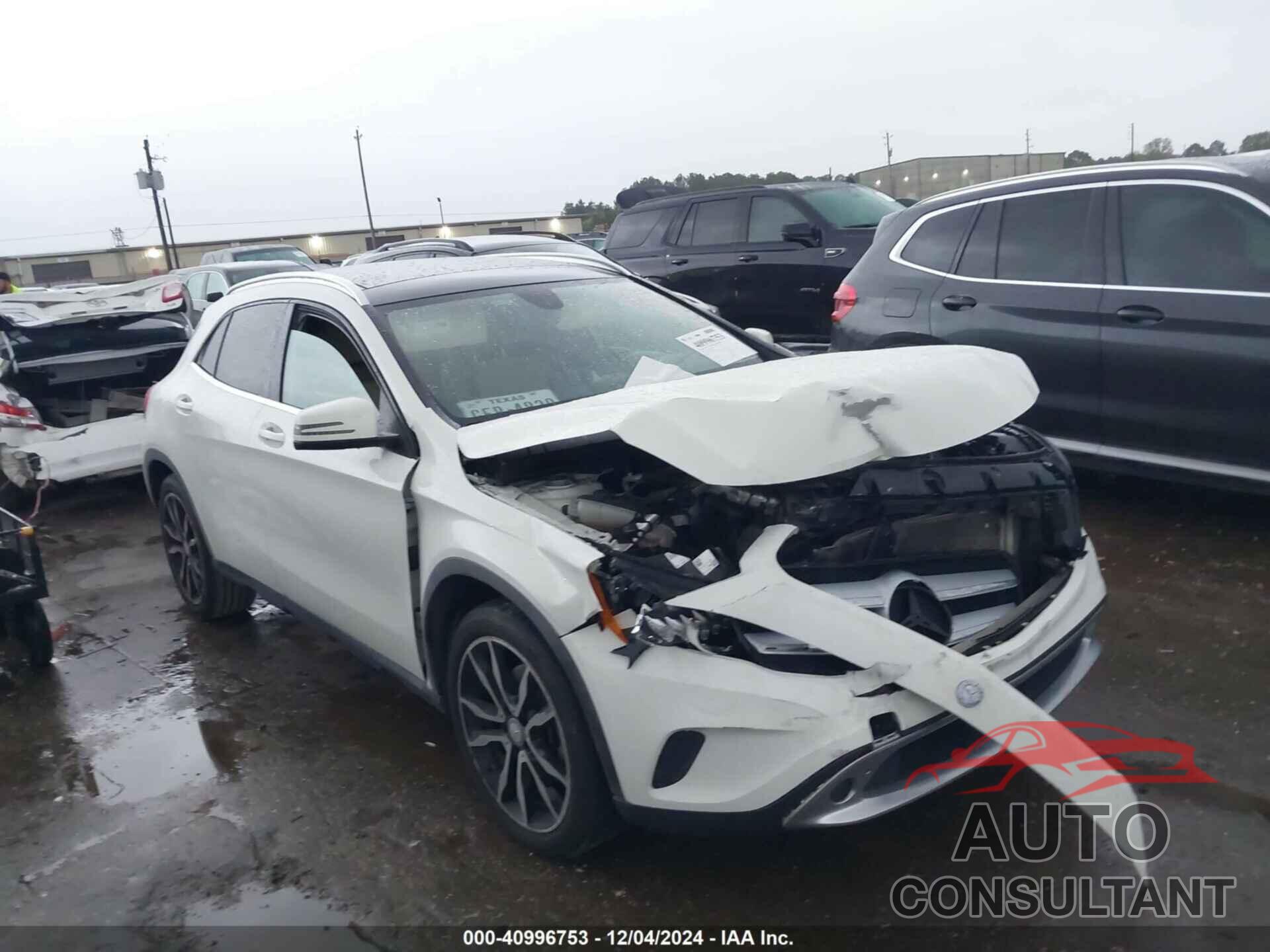MERCEDES-BENZ GLA 250 2015 - WDCTG4EB2FJ158931