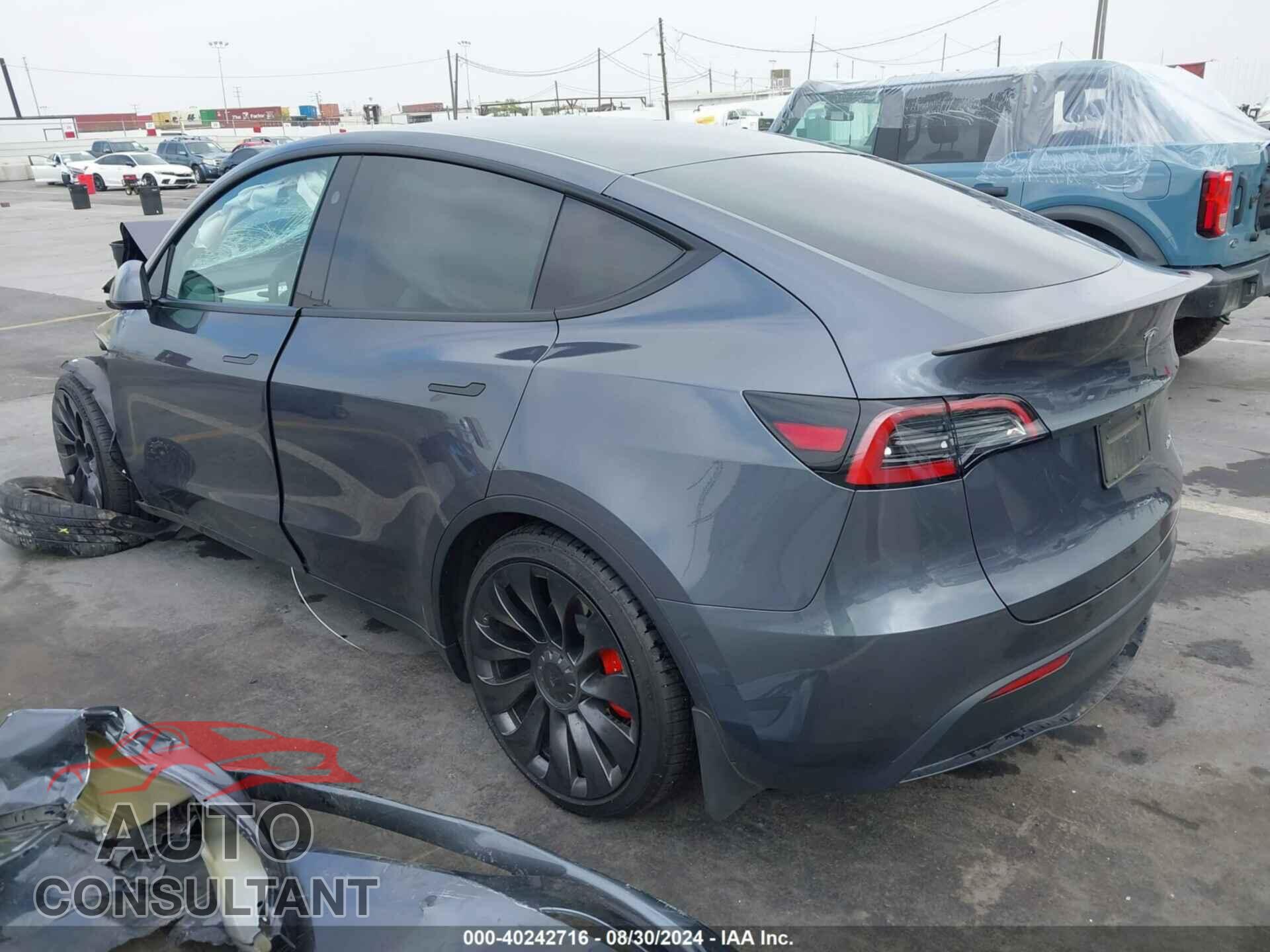 TESLA MODEL Y 2023 - 7SAYGDEF3PF812703