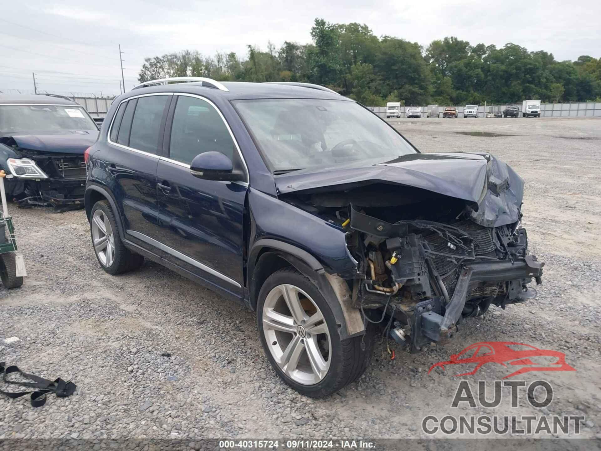 VOLKSWAGEN TIGUAN 2016 - WVGAV7AX7GW527840