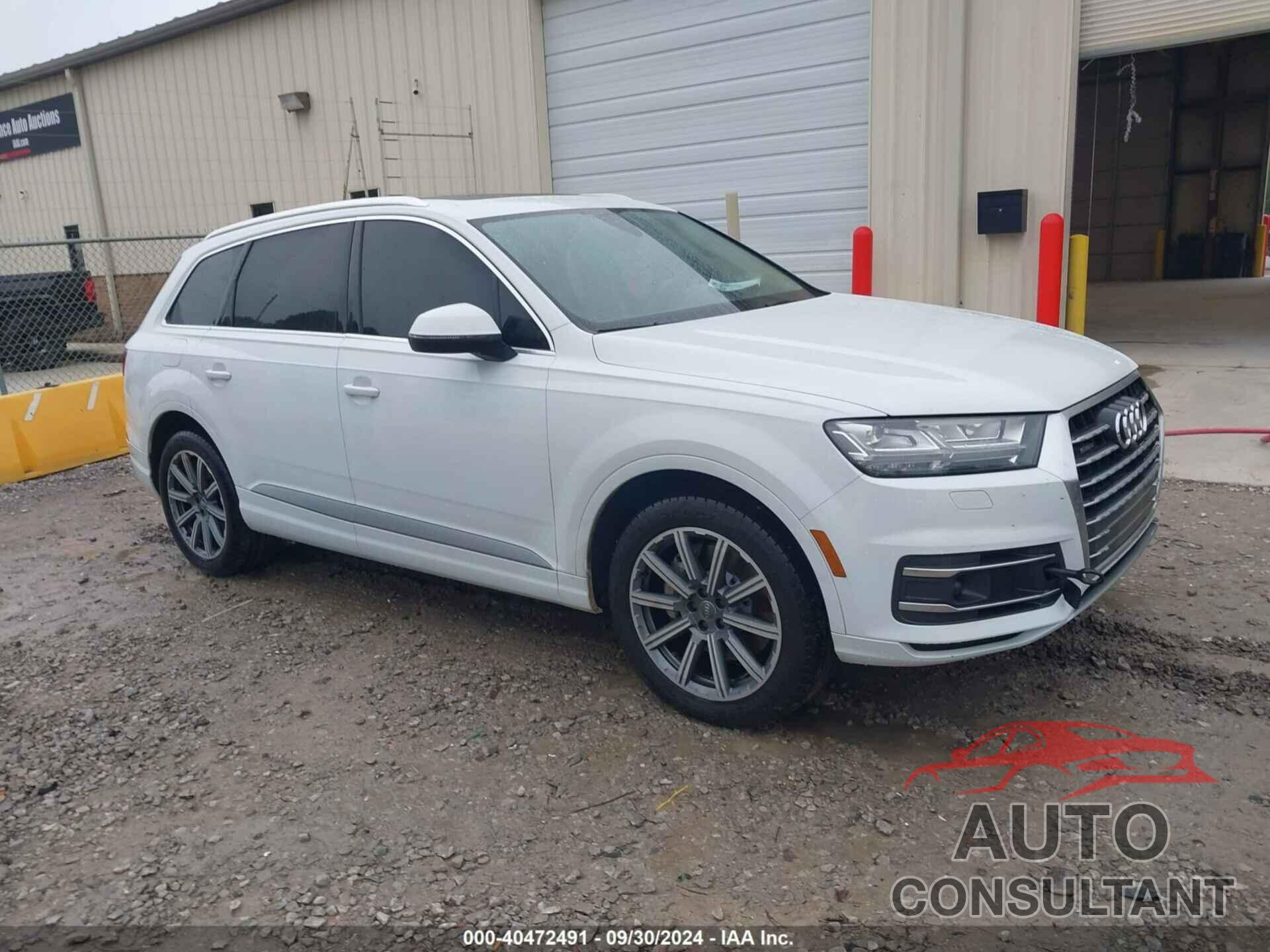 AUDI Q7 2018 - WA1LHAF72JD038740