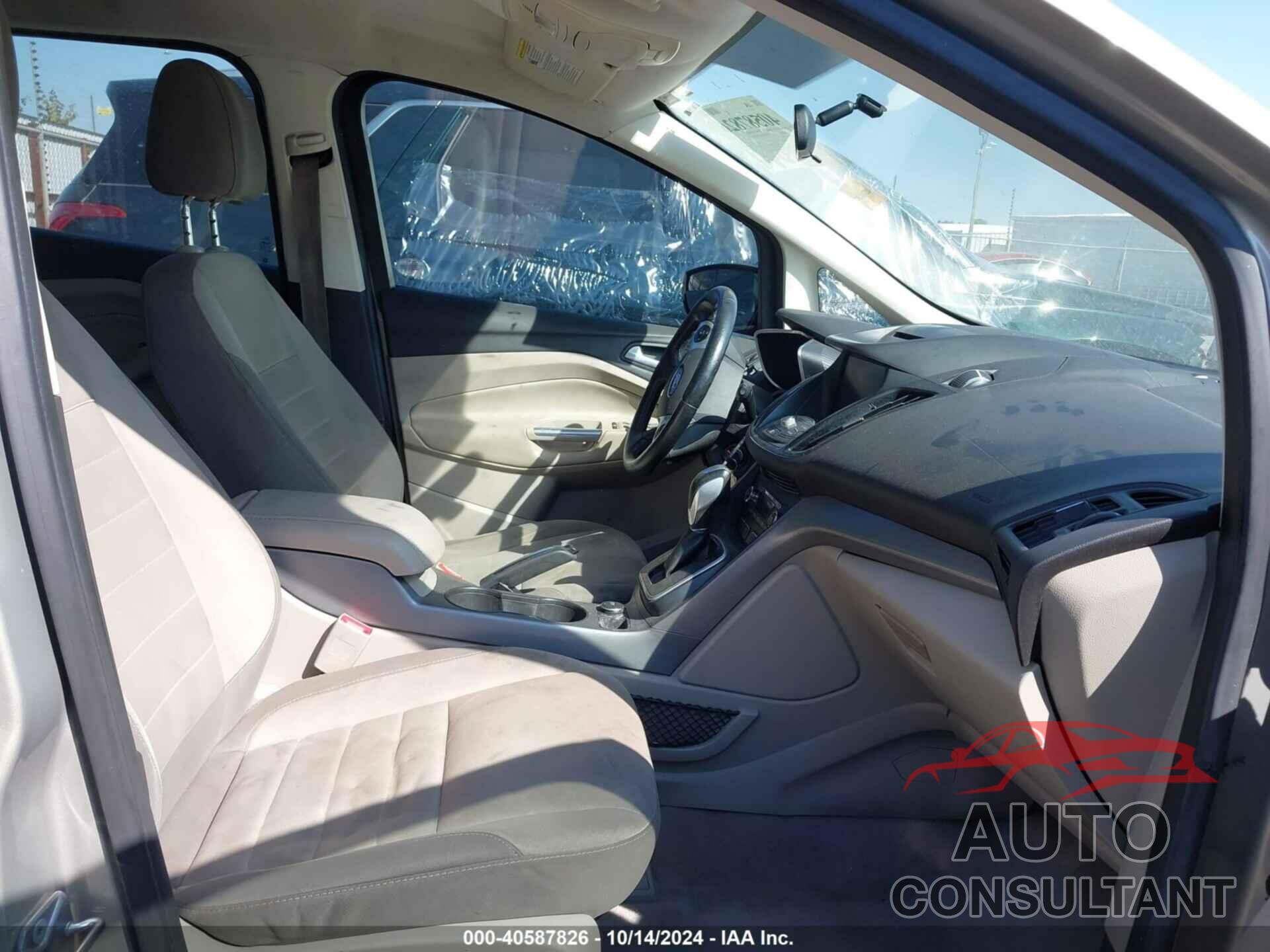 FORD C-MAX HYBRID 2015 - 1FADP5AU0FL101984