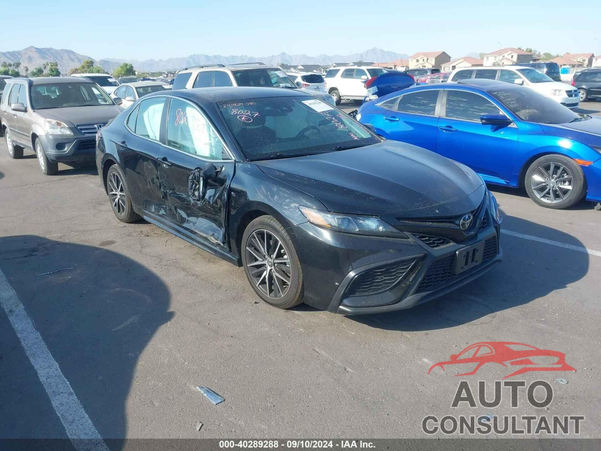 TOYOTA CAMRY 2022 - 4T1G11AK9NU685998