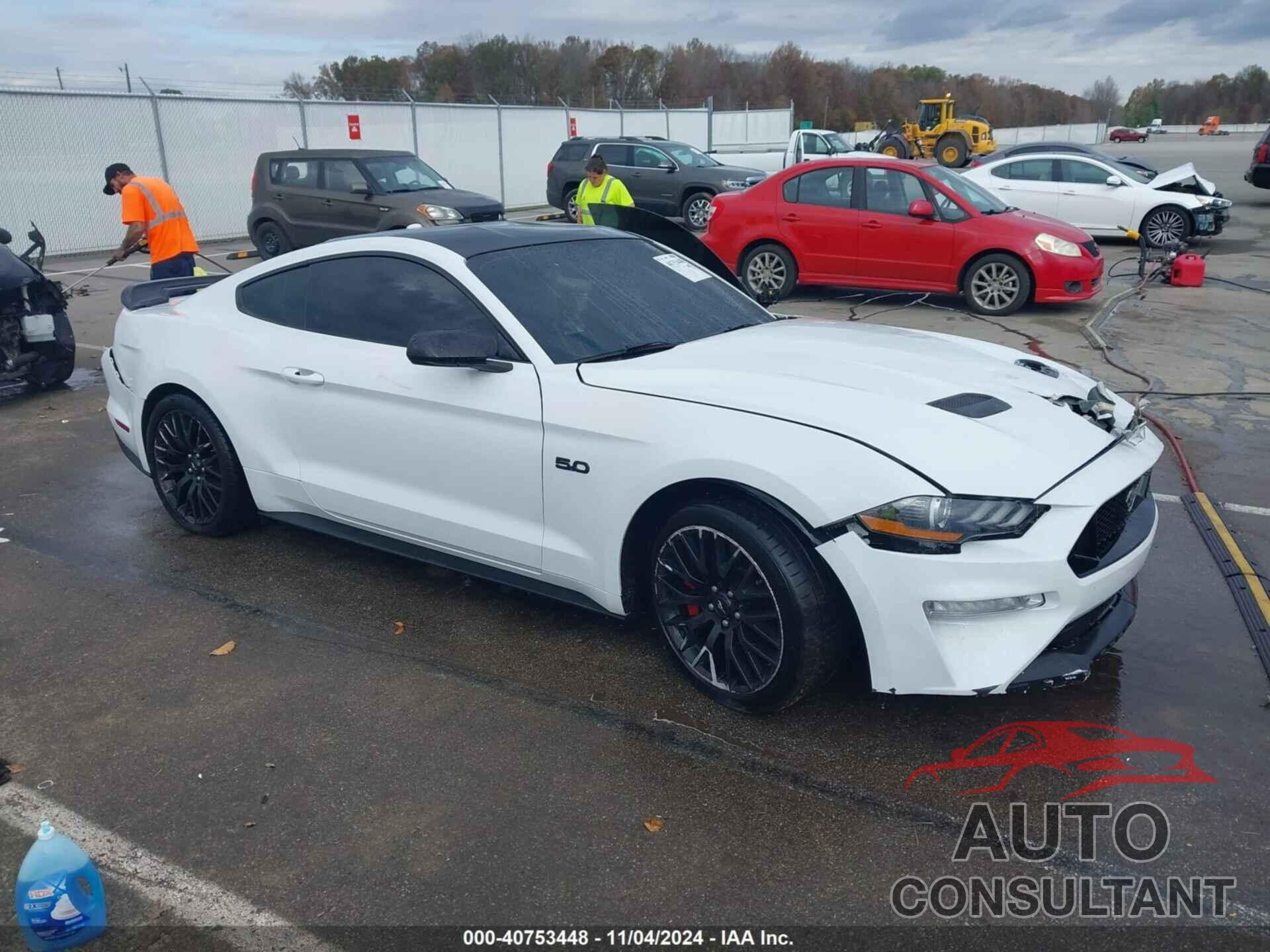 FORD MUSTANG 2018 - 1FA6P8CFXJ5182899