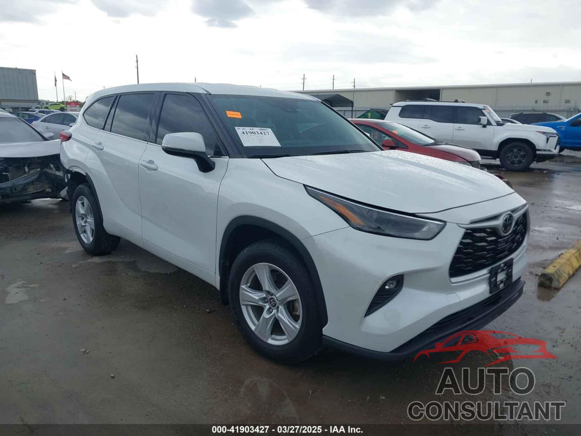 TOYOTA HIGHLANDER 2022 - 5TDBZRBH1NS216174