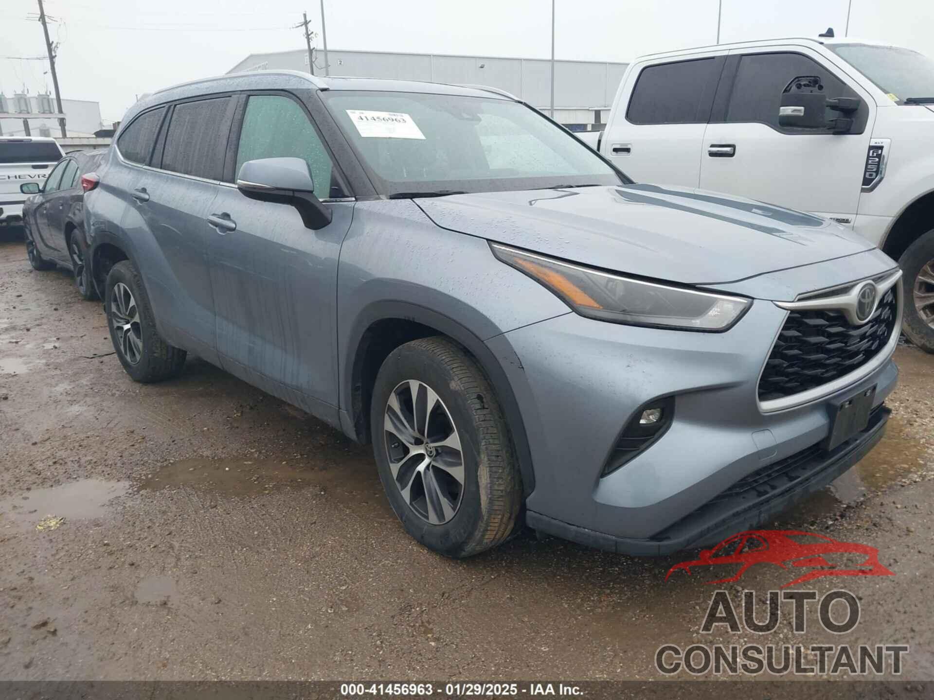 TOYOTA HIGHLANDER 2023 - 5TDKDRAH6PS027202