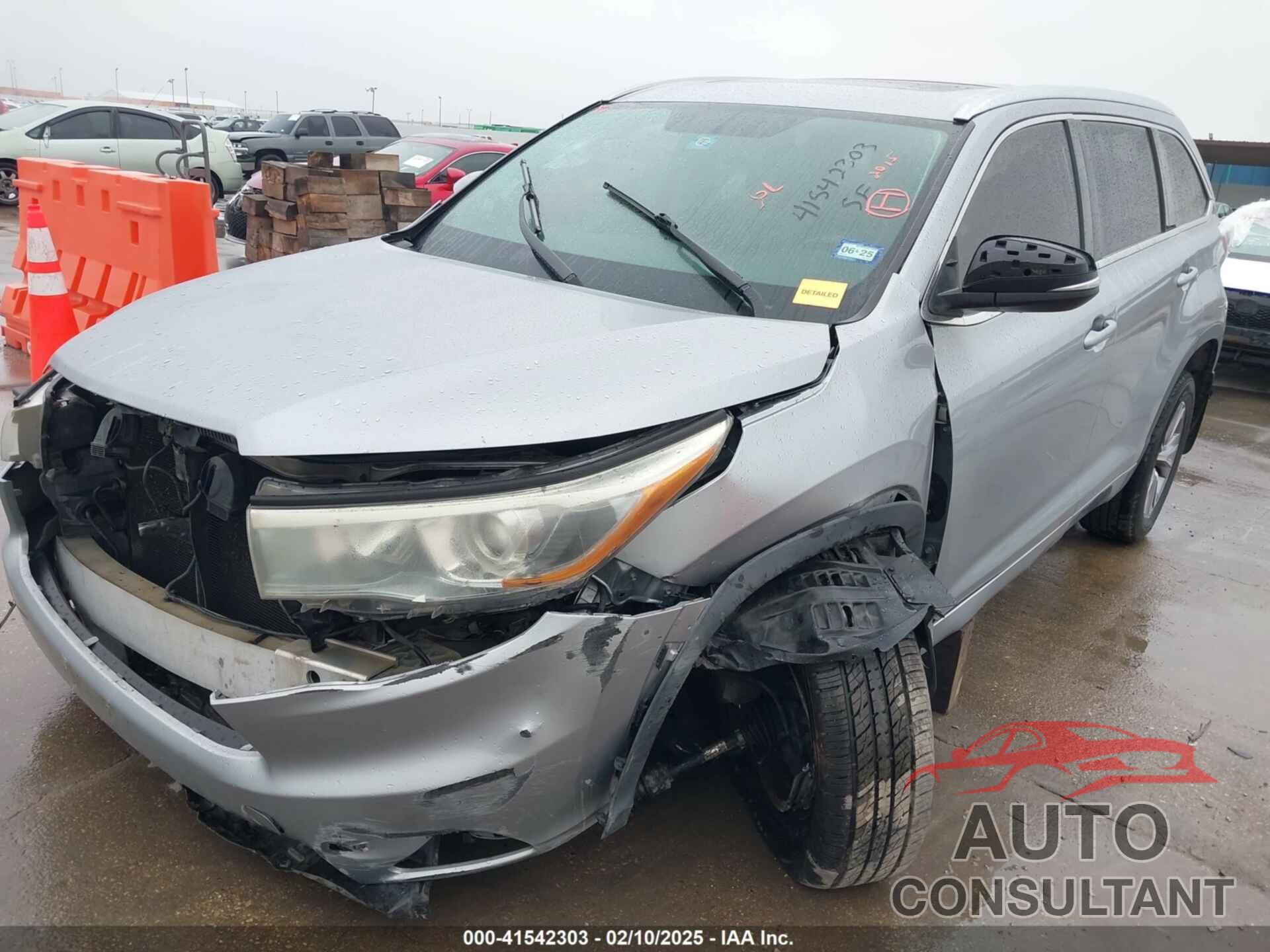 TOYOTA HIGHLANDER 2015 - 5TDKKRFH9FS076259