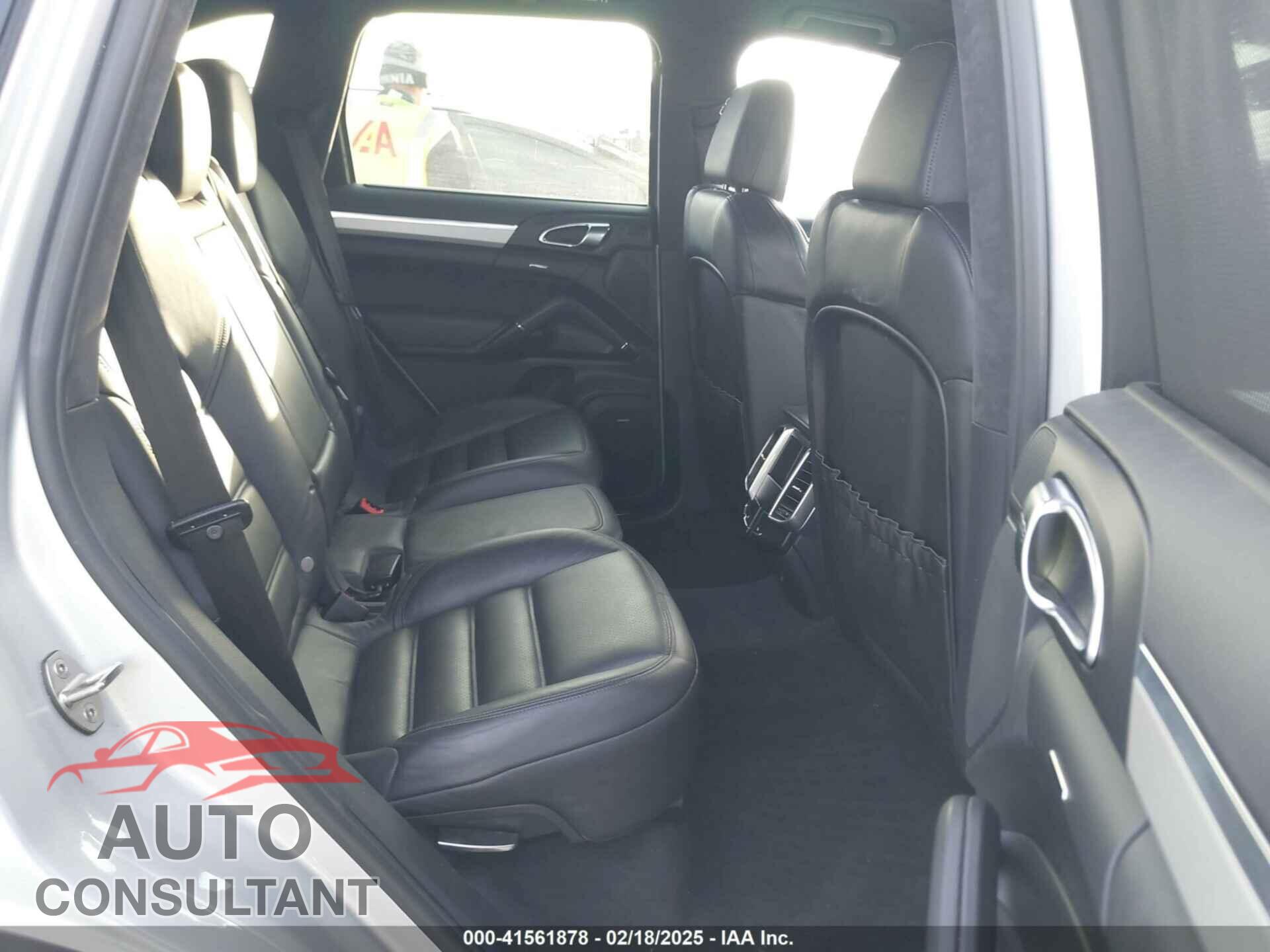 PORSCHE CAYENNE 2011 - WP1AC2A28BLA81434