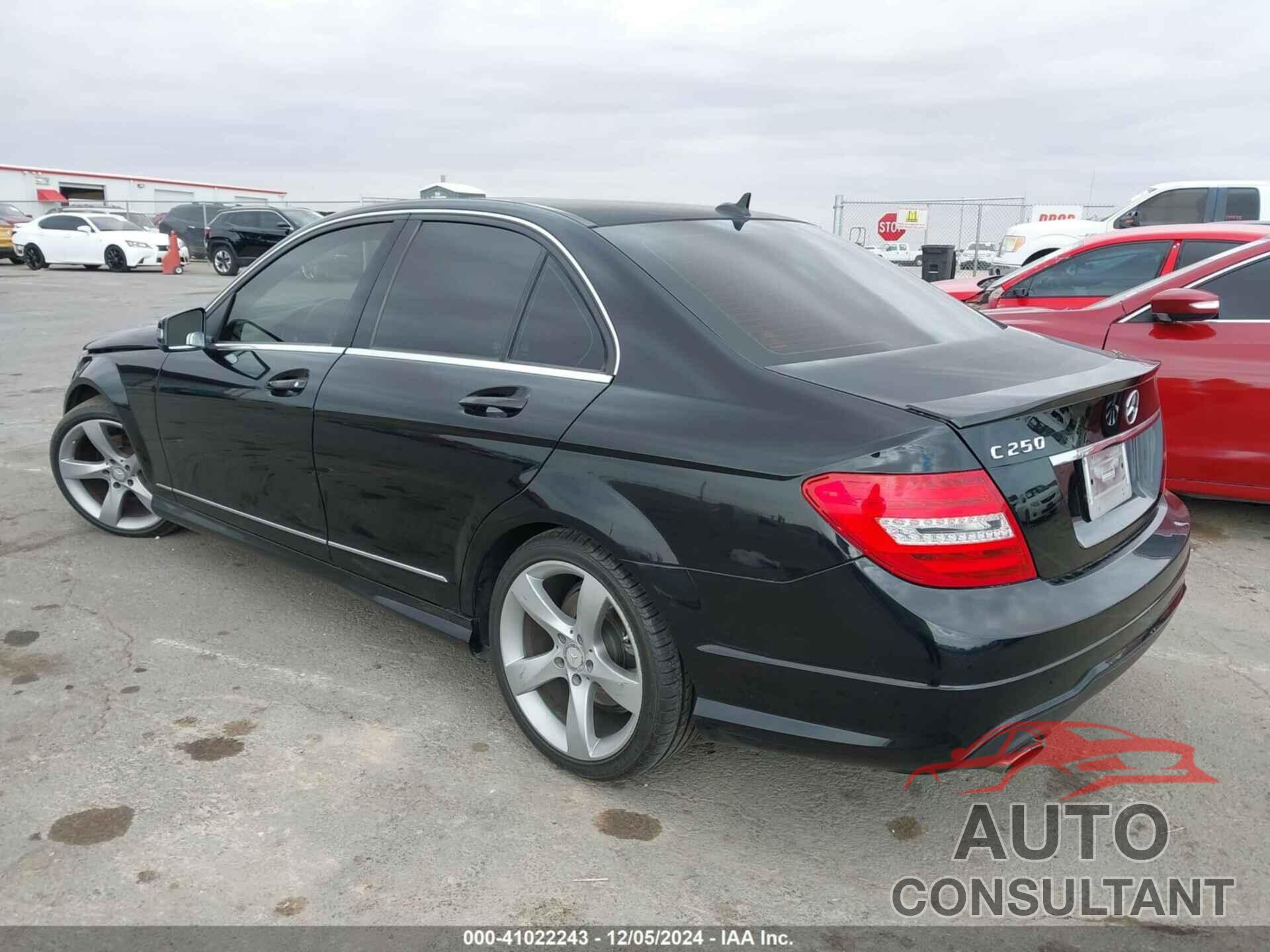 MERCEDES-BENZ C 250 2014 - WDDGF4HB9EA967272