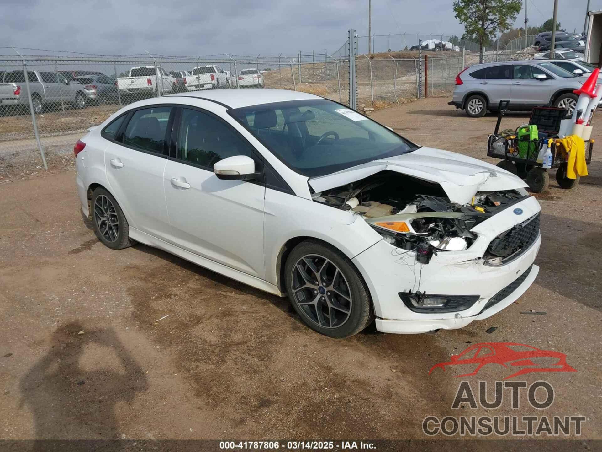 FORD FOCUS 2015 - 1FADP3F26FL247916