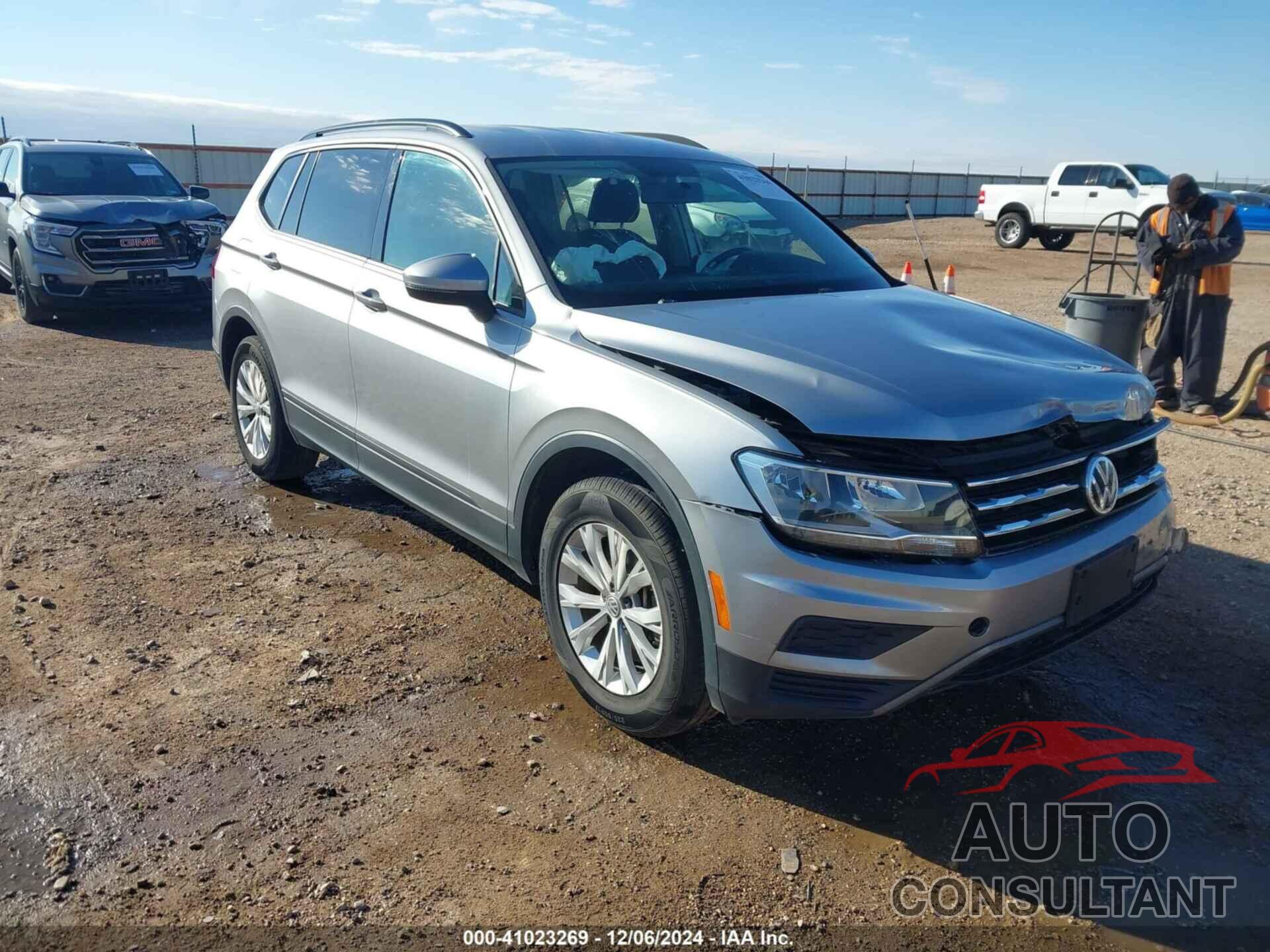 VOLKSWAGEN TIGUAN 2019 - 3VV1B7AX1KM163017