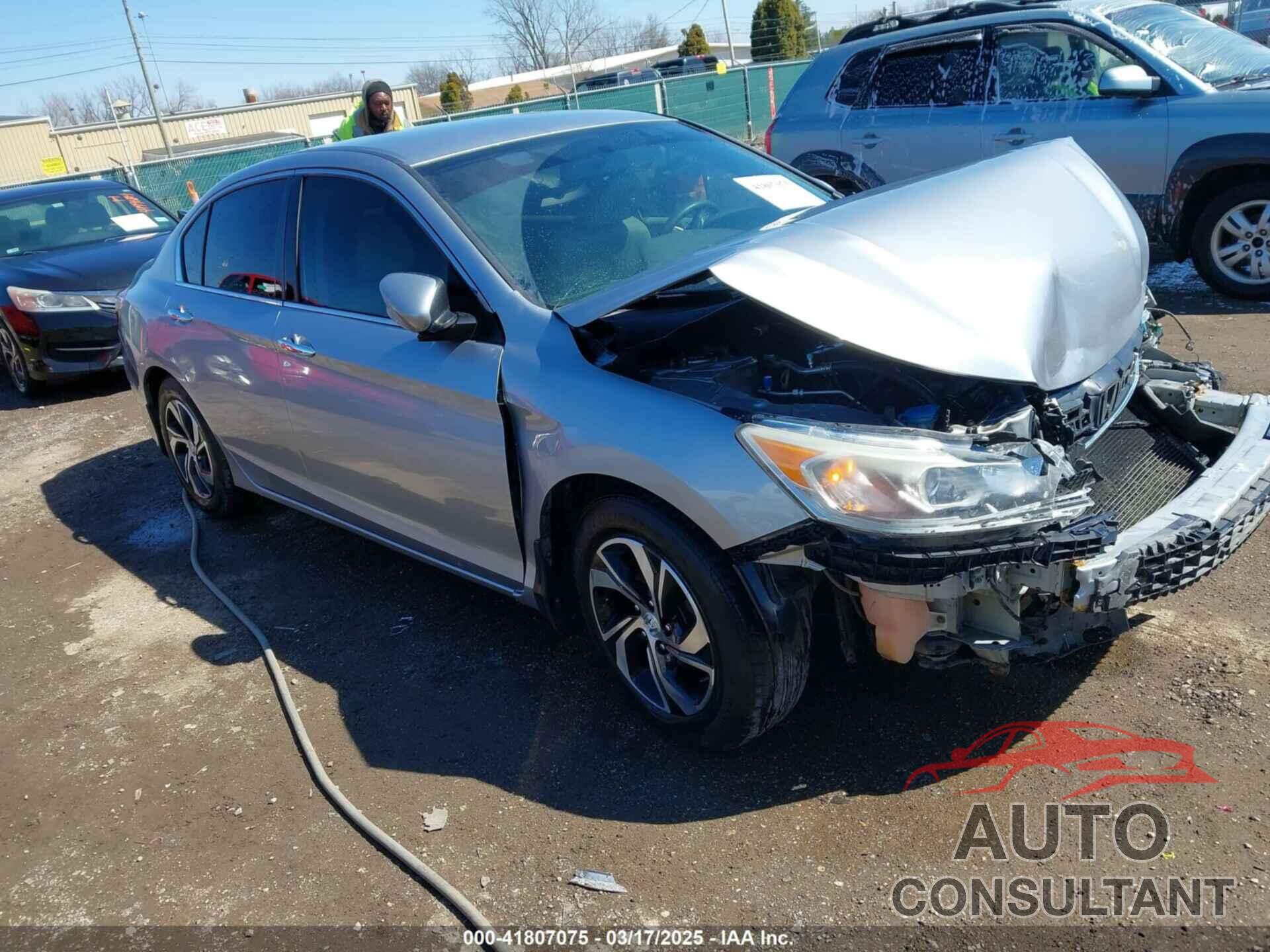 HONDA ACCORD 2017 - 1HGCR2F30HA025214