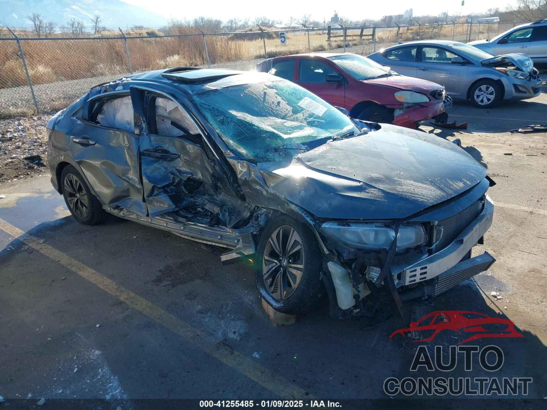HONDA CIVIC 2017 - SHHFK7H7XHU229327