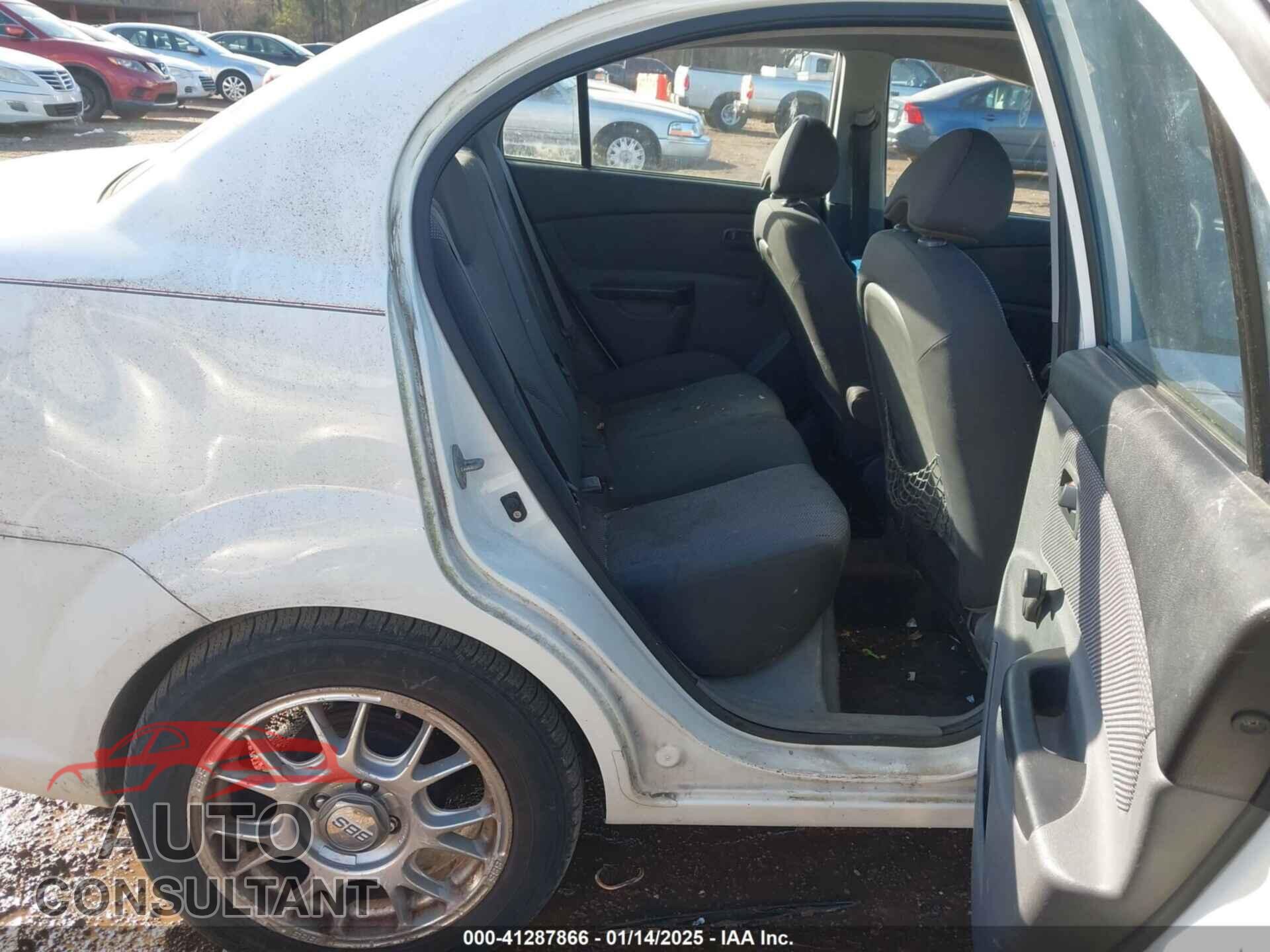 KIA RIO 2011 - KNADH4A35B6939149