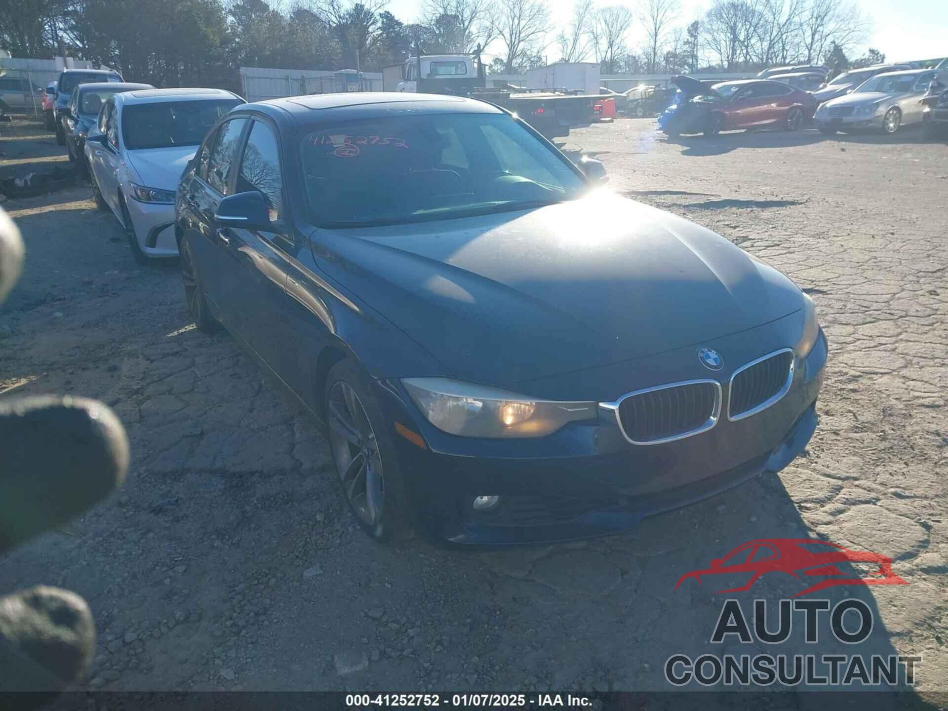 BMW 328I 2014 - WBA3A5G59ENP30019