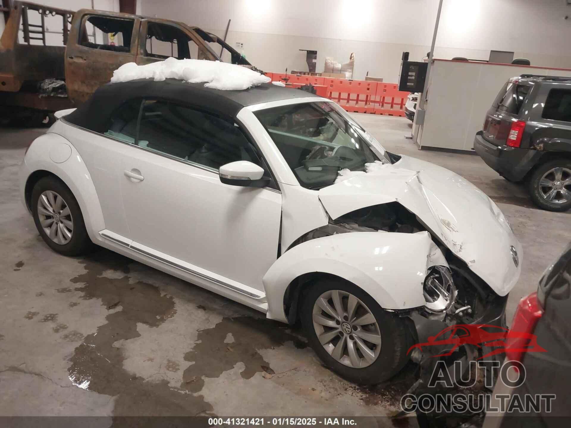 VOLKSWAGEN BEETLE 2018 - 3VW5DAAT2JM503503