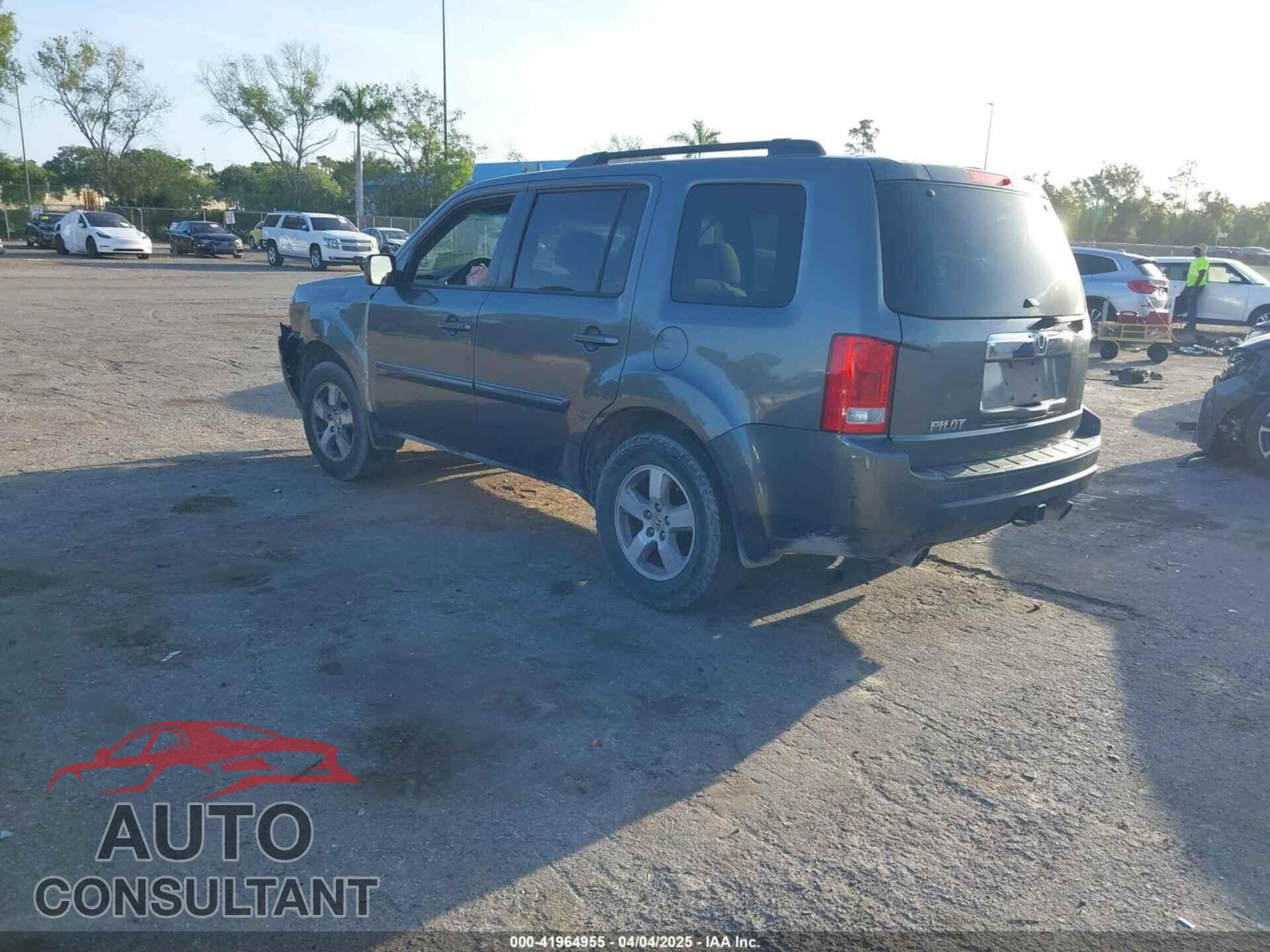 HONDA PILOT 2011 - 5FNYF3H42BB049926