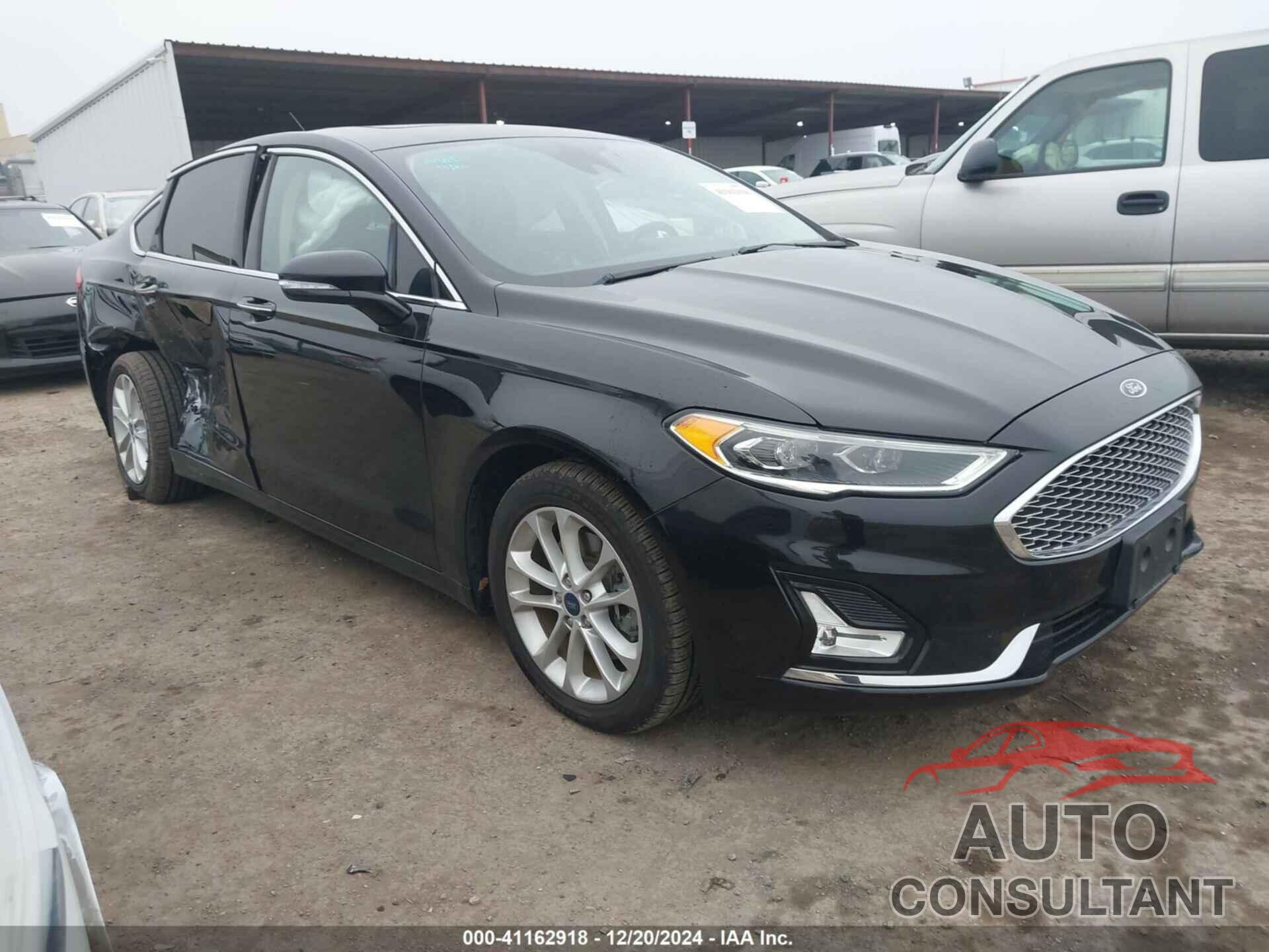 FORD FUSION ENERGI 2019 - 3FA6P0SU8KR175837