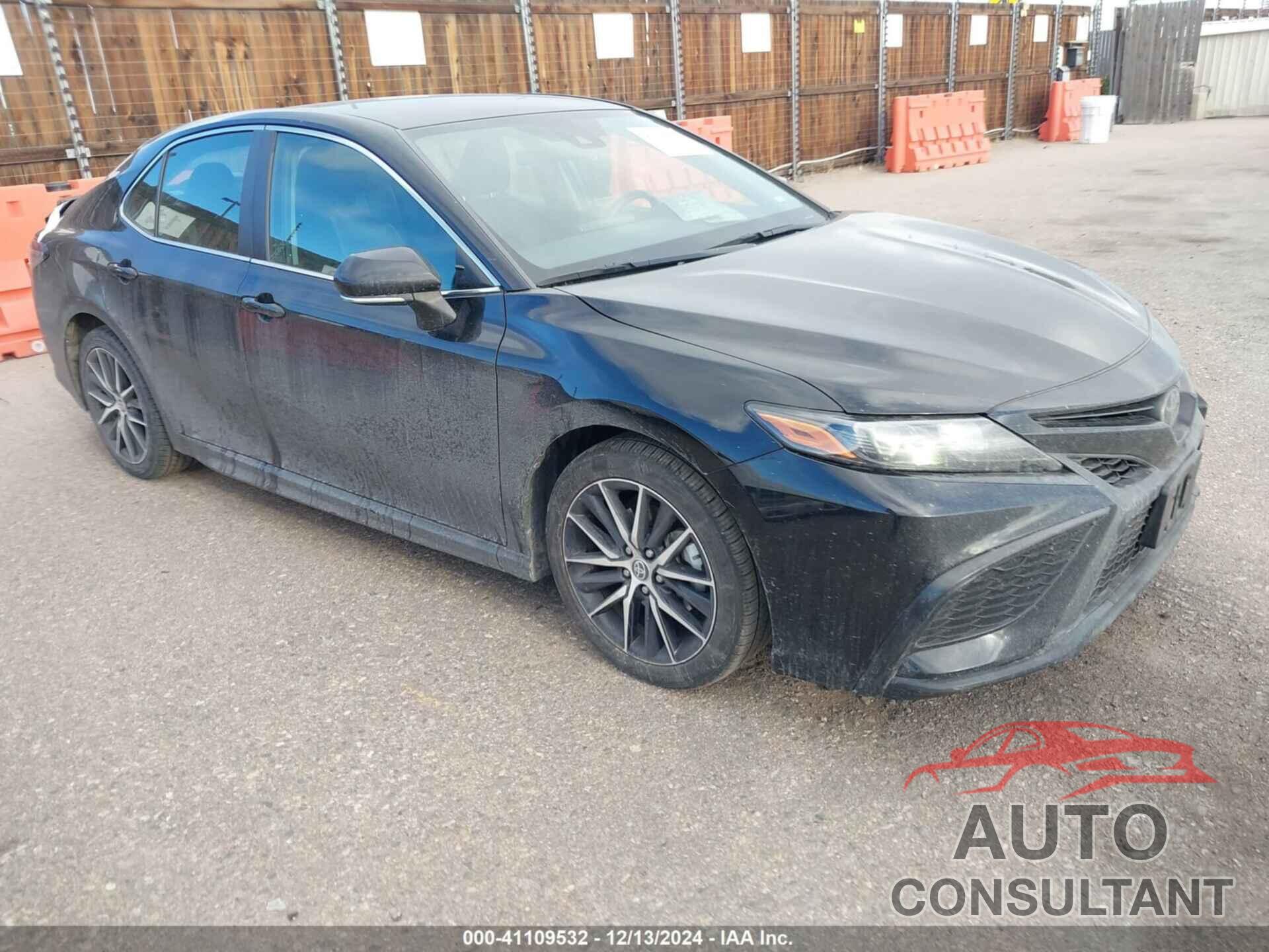 TOYOTA CAMRY 2022 - 4T1G11AK7NU694439