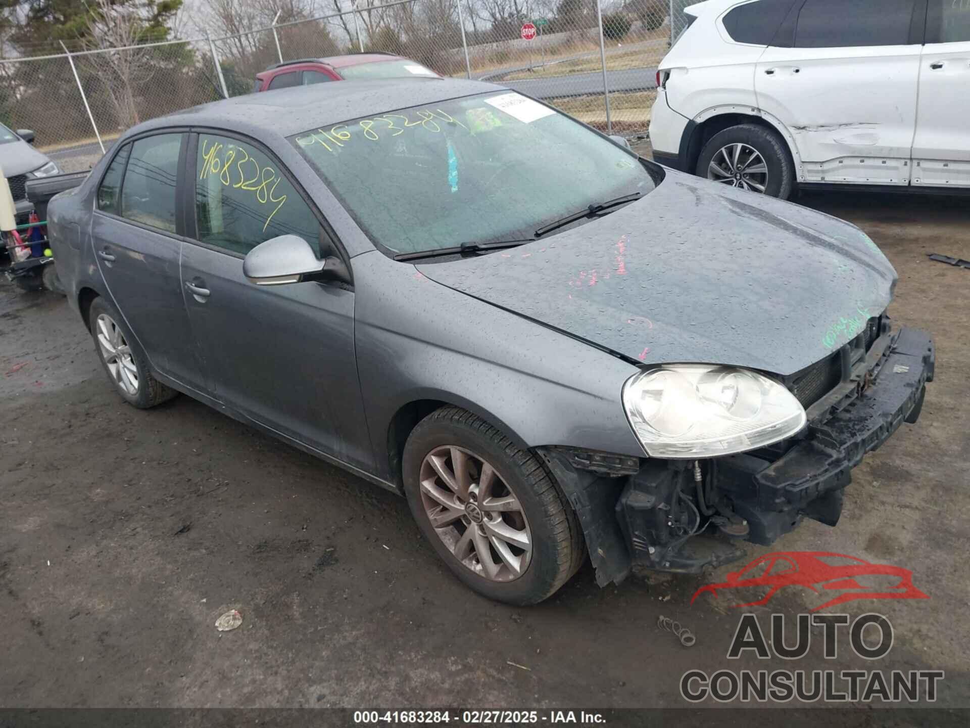 VOLKSWAGEN JETTA 2010 - 3VWRZ7AJ5AM112849