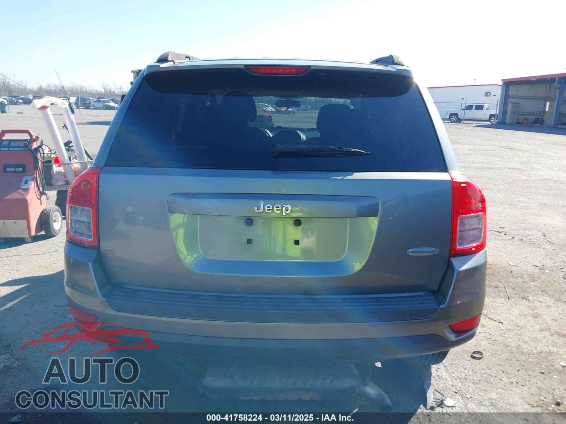 JEEP COMPASS 2011 - 1J4NT1FA6BD290625
