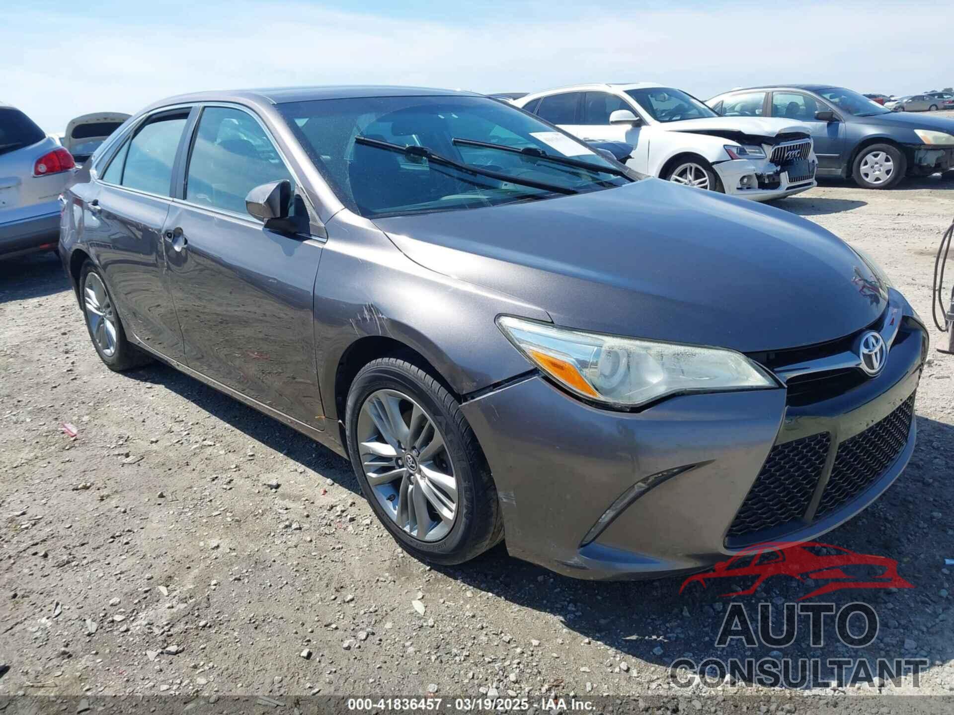 TOYOTA CAMRY 2015 - 4T1BF1FK4FU075187