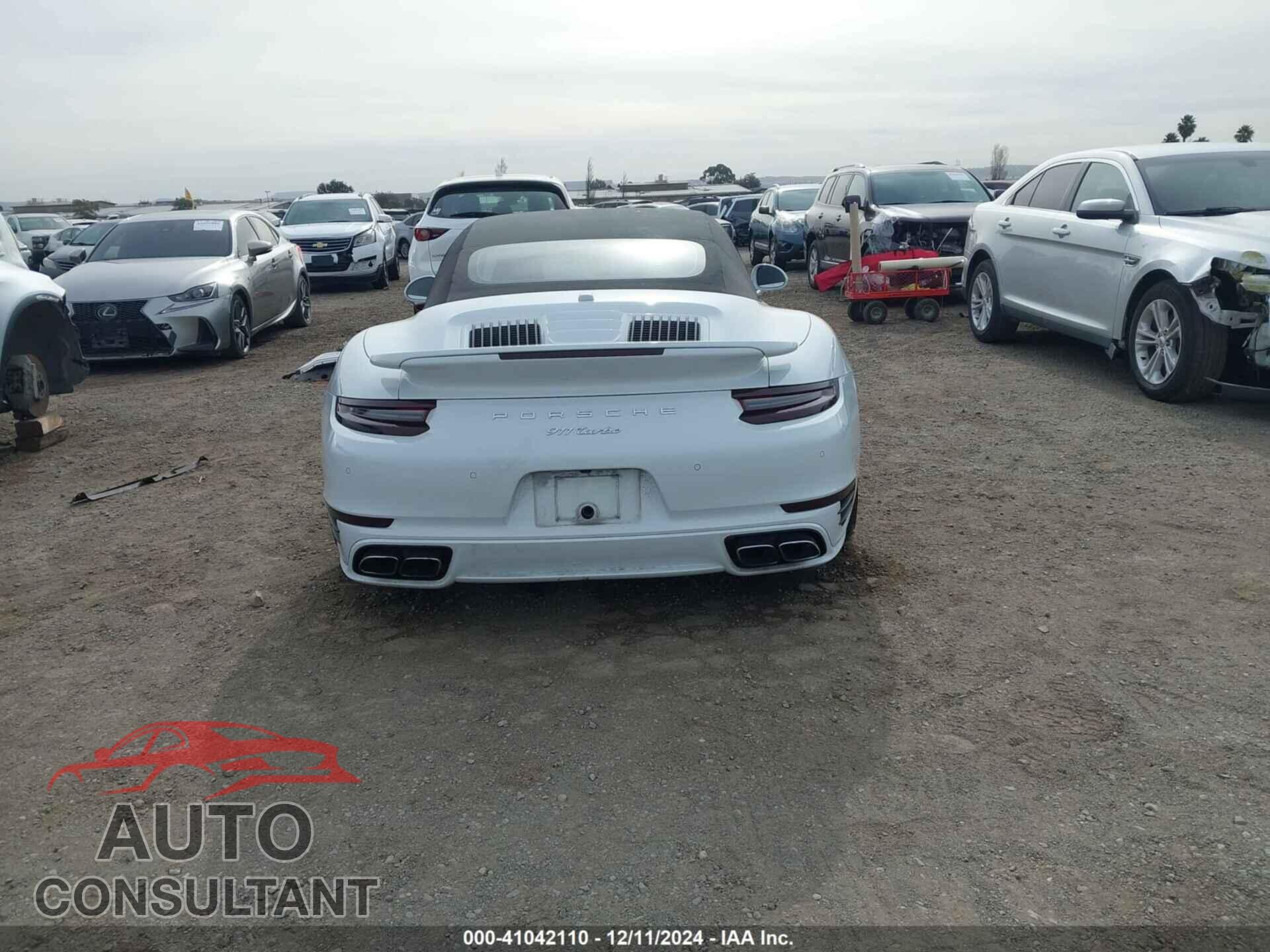 PORSCHE 911 2017 - WP0CD2A97HS178787