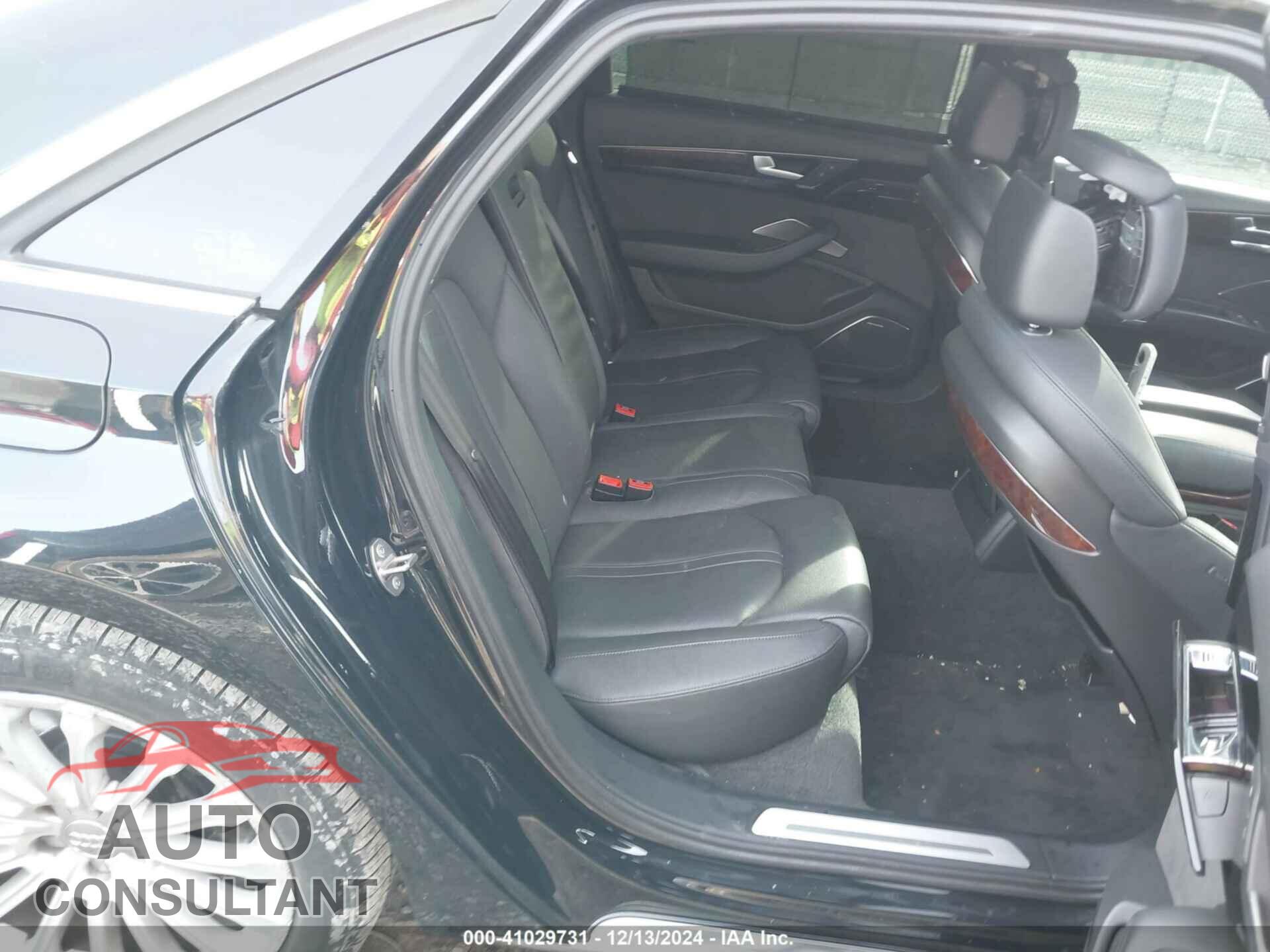 AUDI A8 L 2013 - WAUR2AFD1DN010950