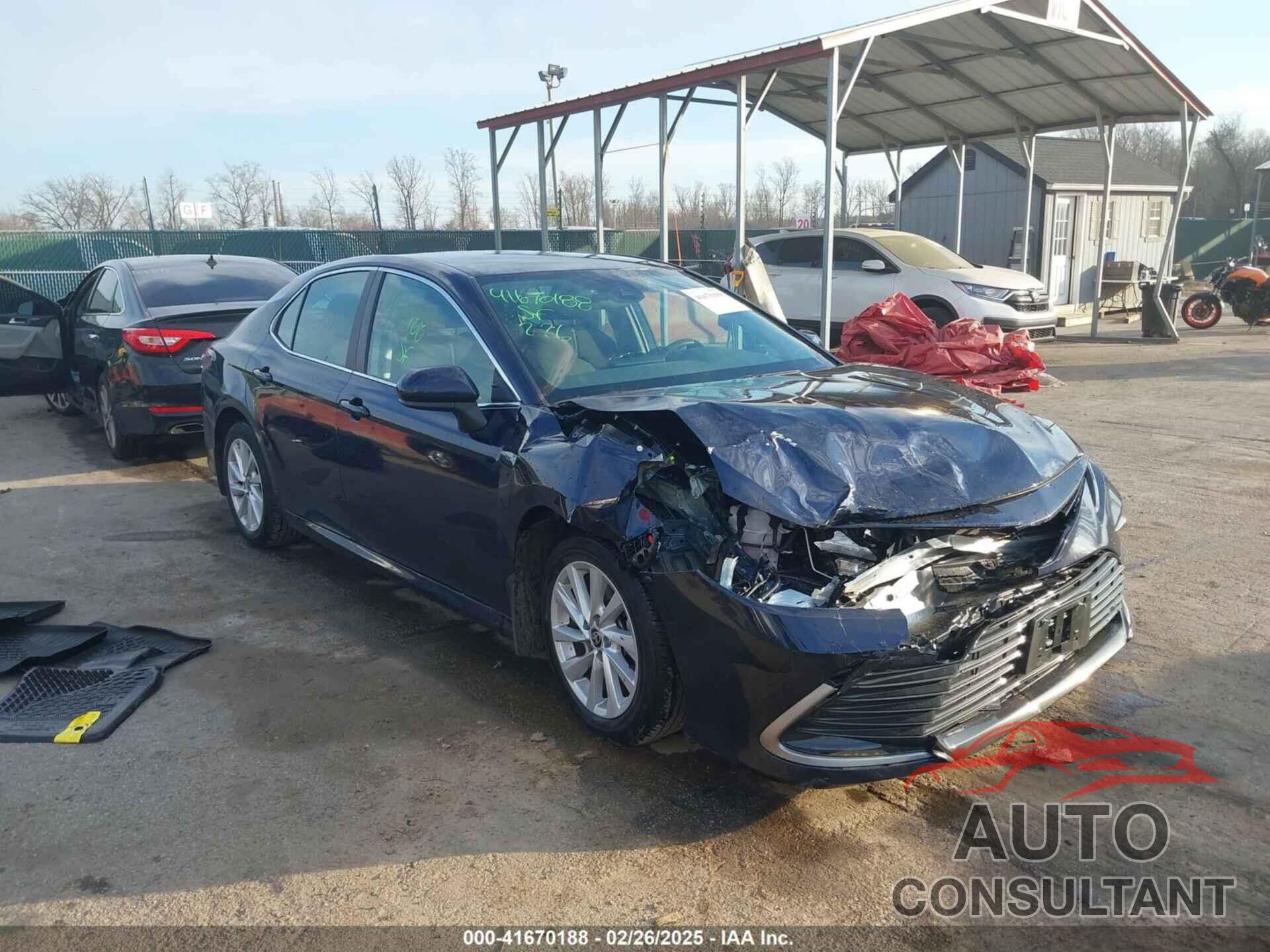 TOYOTA CAMRY 2021 - 4T1C11AK4MU461468