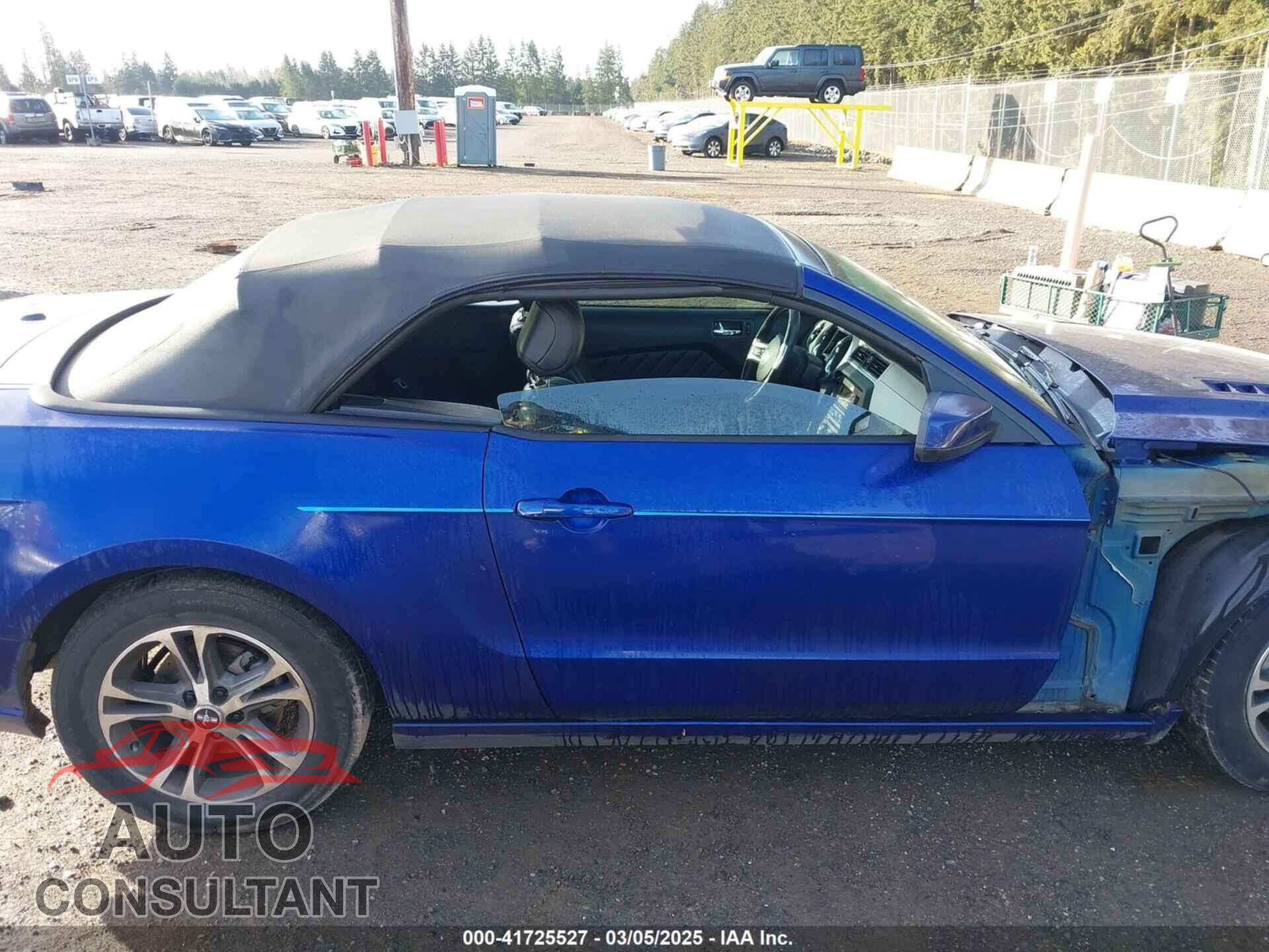 FORD MUSTANG 2014 - 1ZVBP8EM2E5243069
