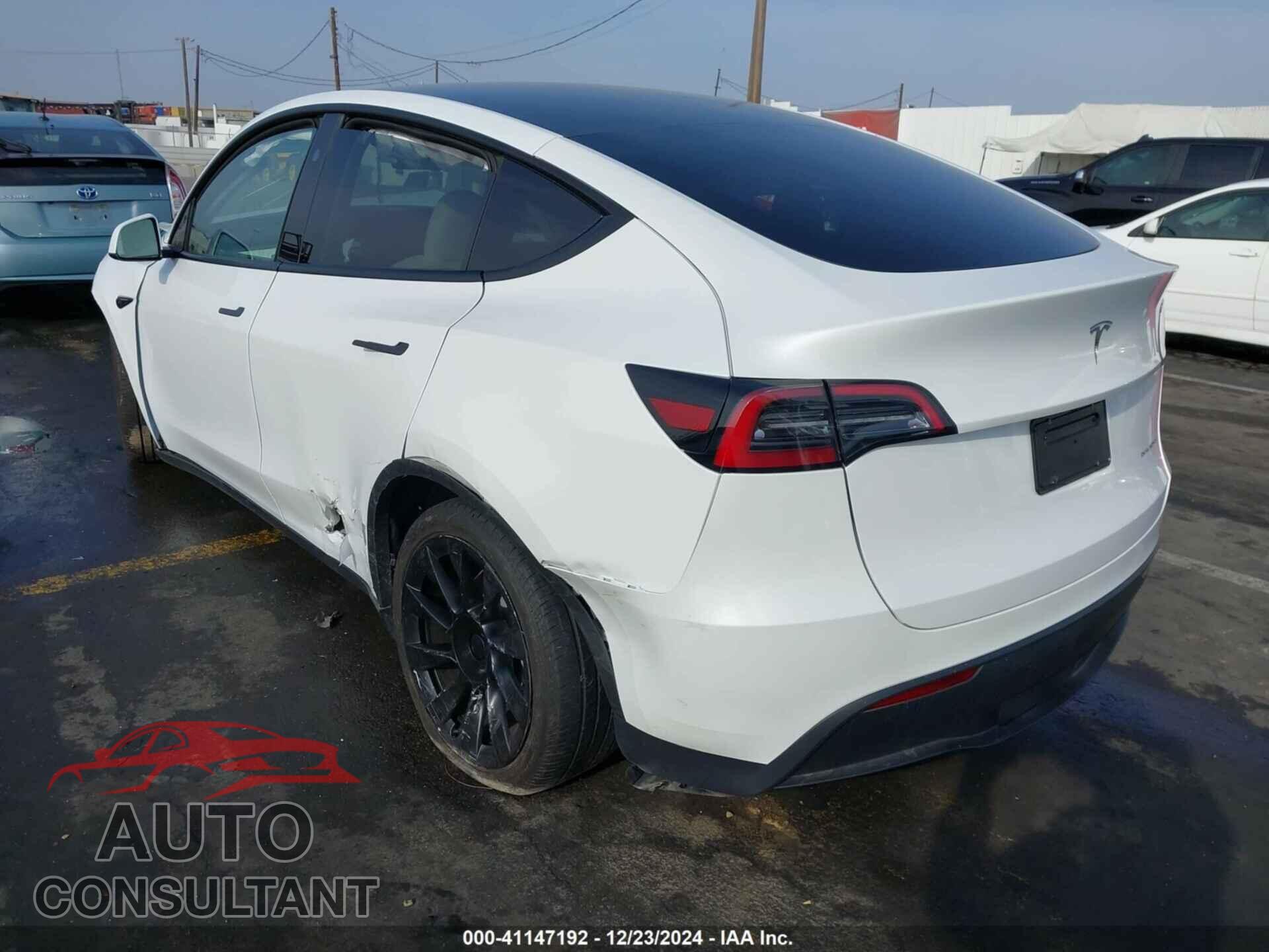 TESLA MODEL Y 2023 - 7SAYGDEE3PF900030