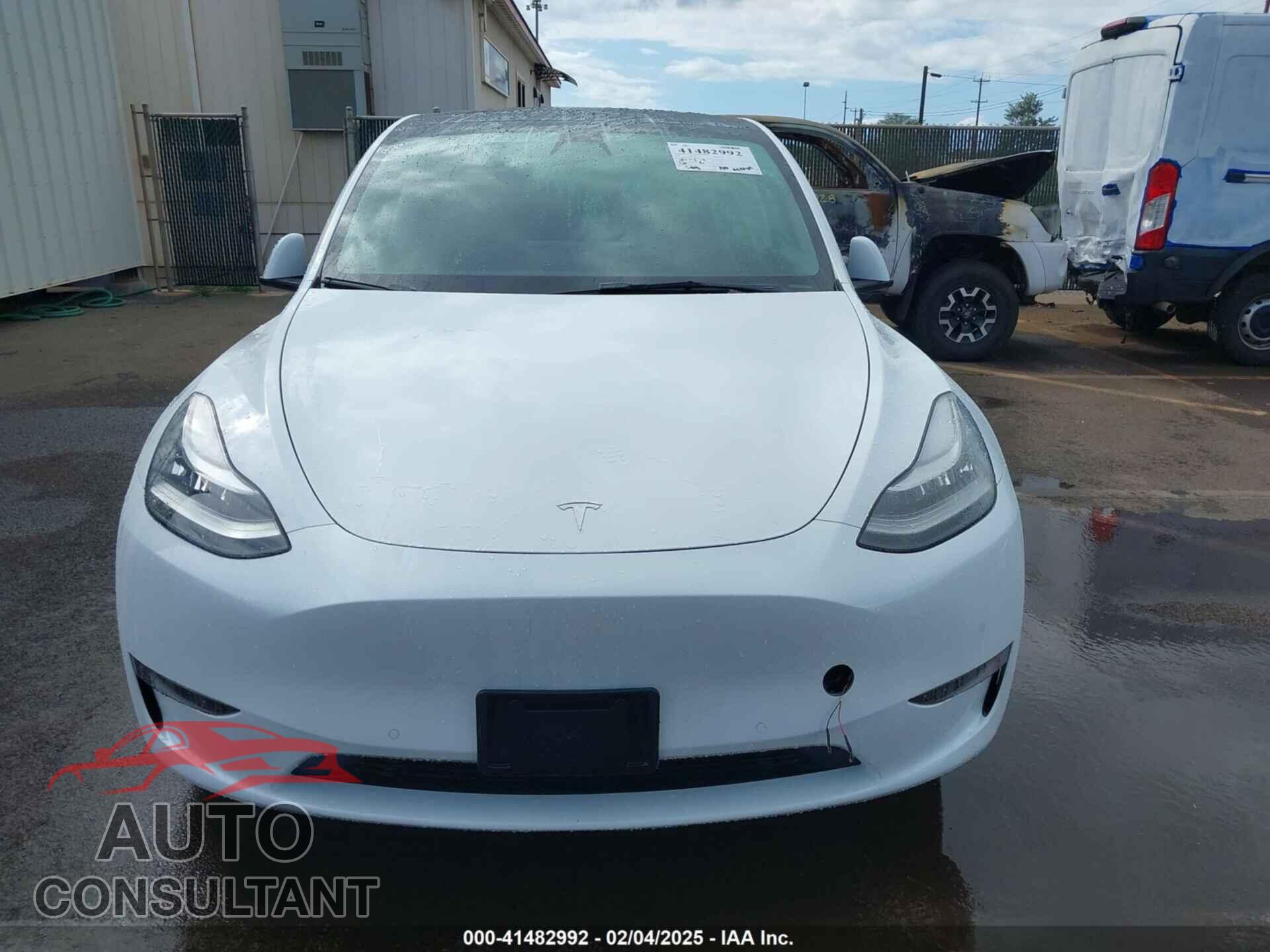 TESLA MODEL Y 2021 - 5YJYGDEEXMF198779