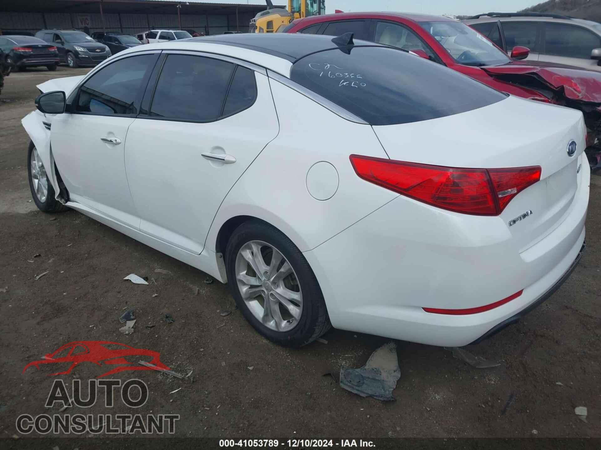 KIA OPTIMA 2011 - KNAGN4A62B5095352