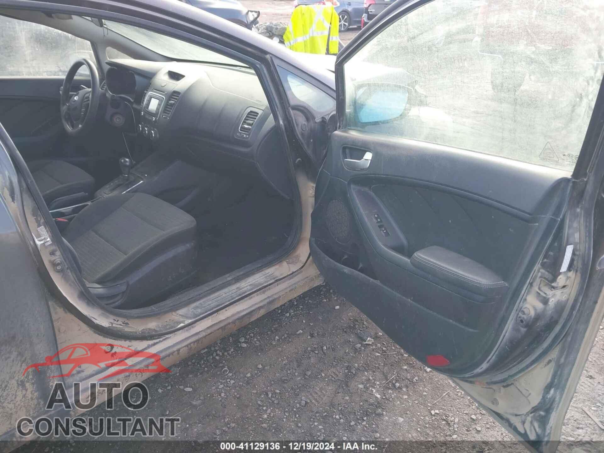 KIA FORTE 2017 - 3KPFL4A78HE022030