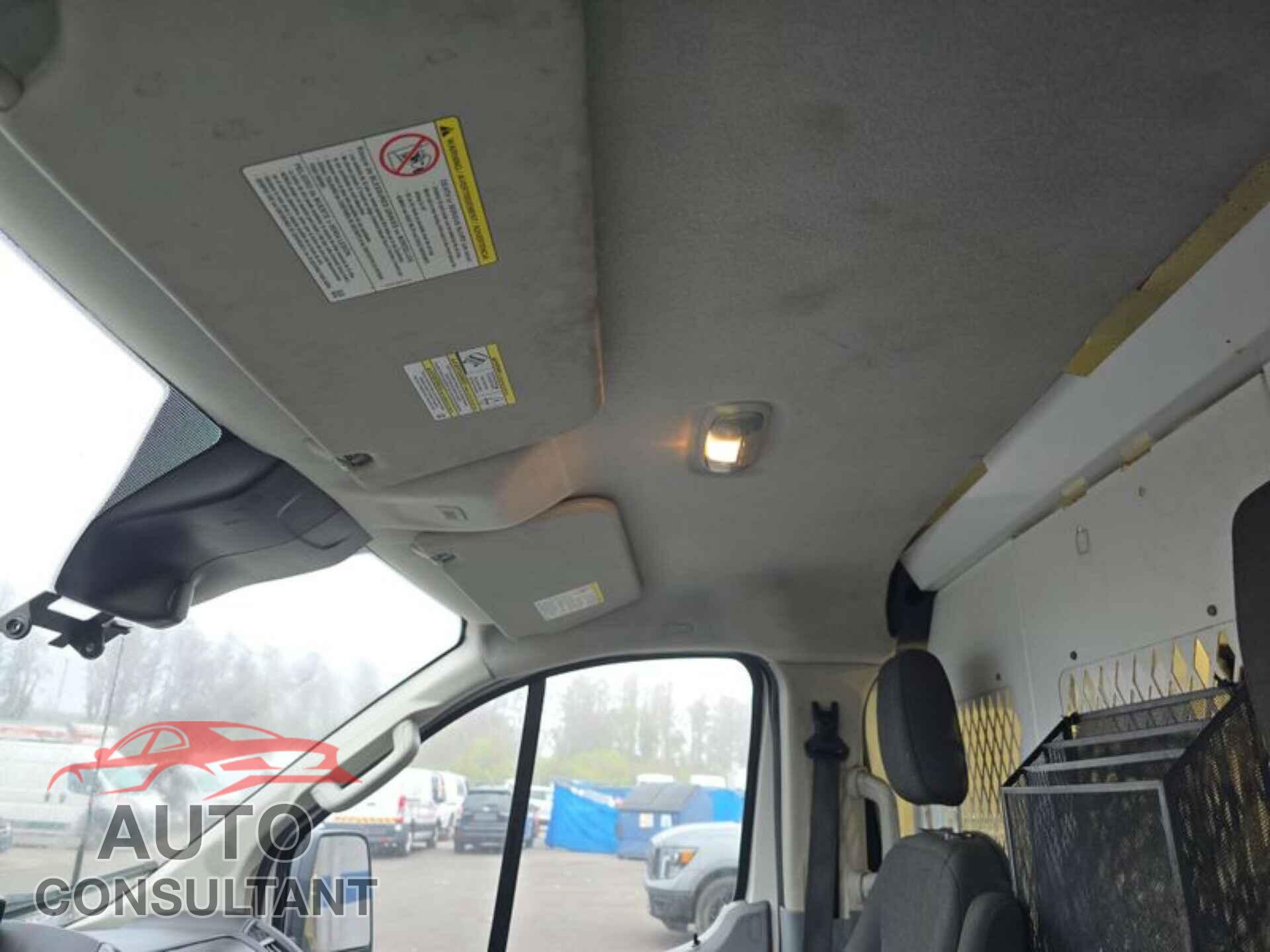 FORD TRANSIT 2017 - 1FTYR2ZM7HKA61369