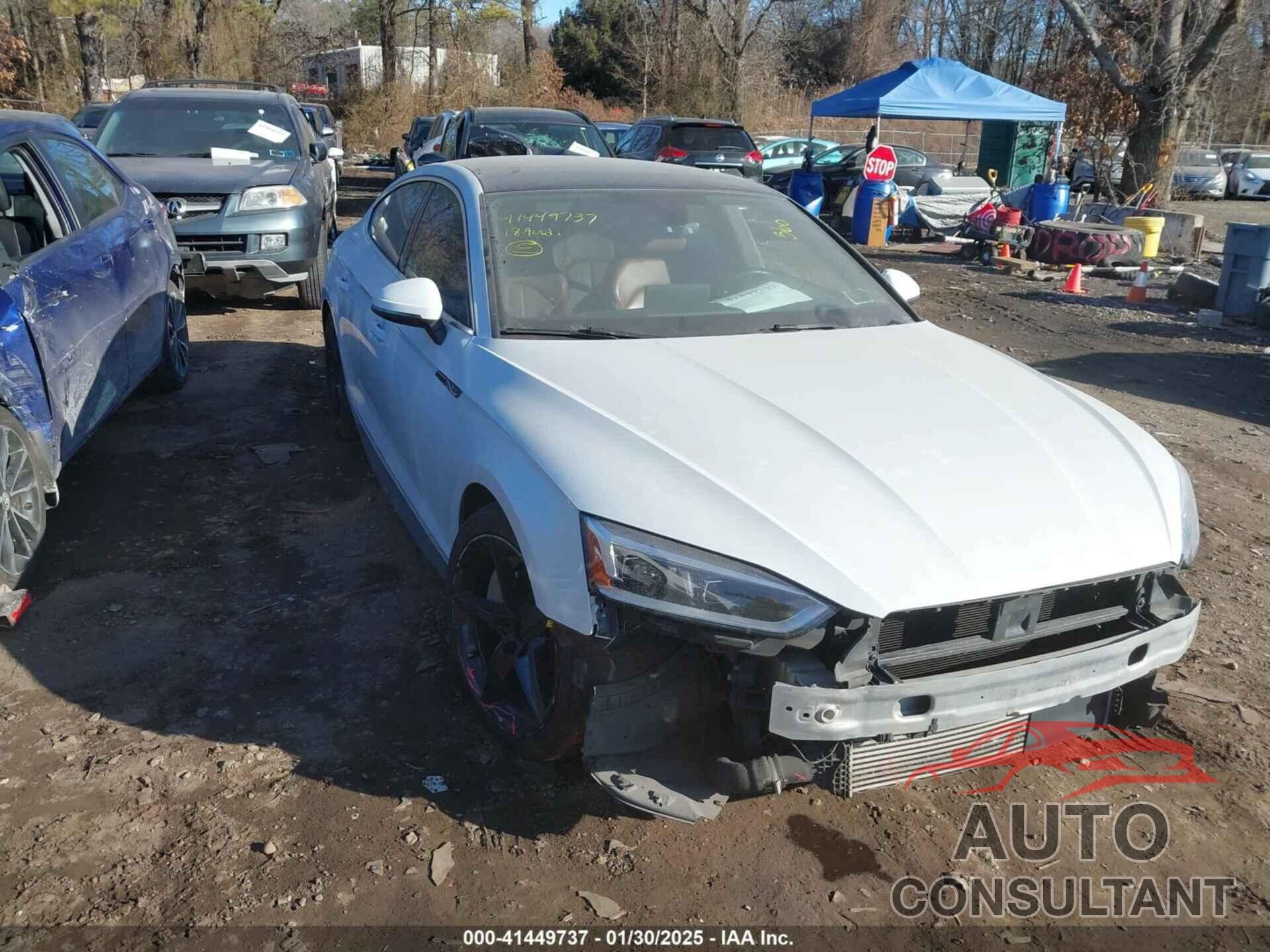 AUDI A5 2018 - WAUENCF59JA010417