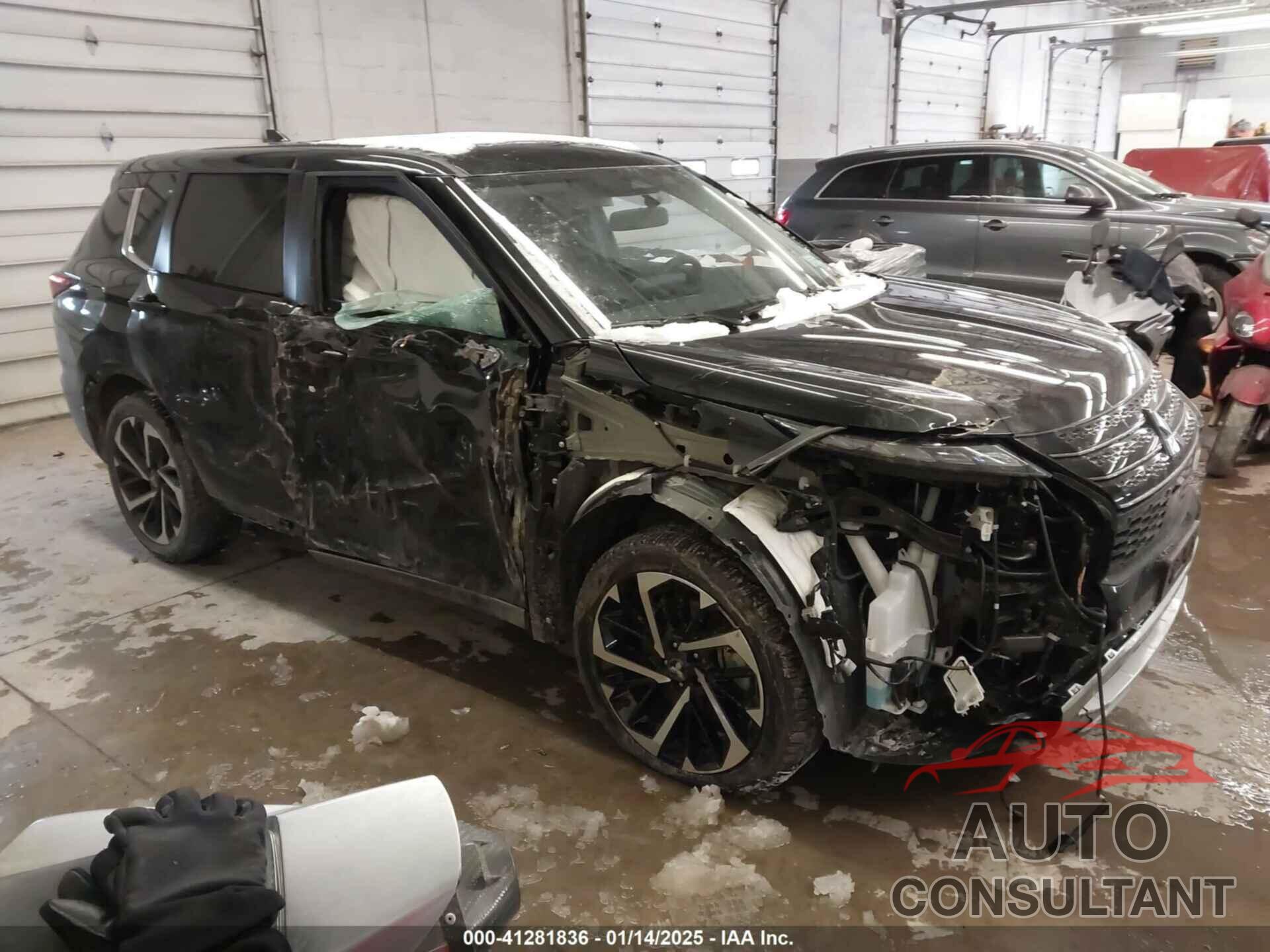 MITSUBISHI OUTLANDER 2024 - JA4J4VA81RZ058518