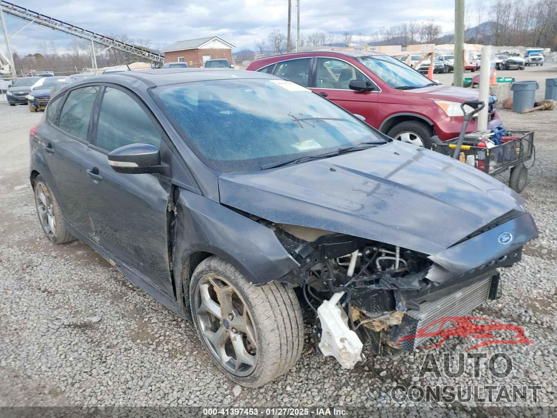 FORD FOCUS ST 2015 - 1FADP3L9XFL227184