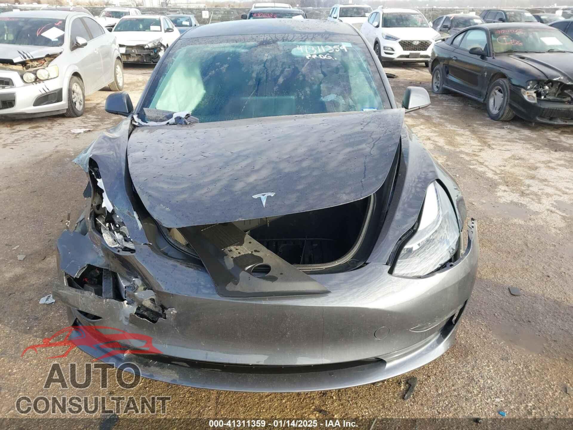 TESLA MODEL 3 2023 - 5YJ3E1EA8PF471069