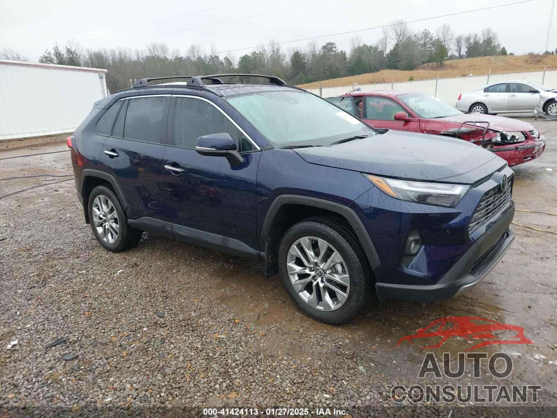 TOYOTA RAV4 2023 - 2T3Y1RFV3PW295737