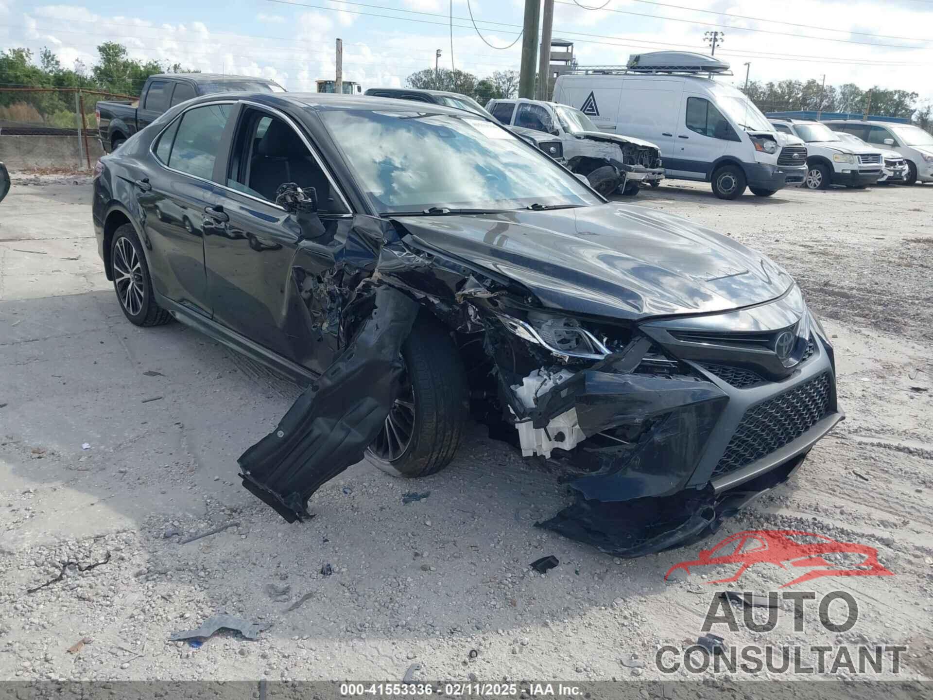 TOYOTA CAMRY 2018 - 4T1B11HK9JU525470