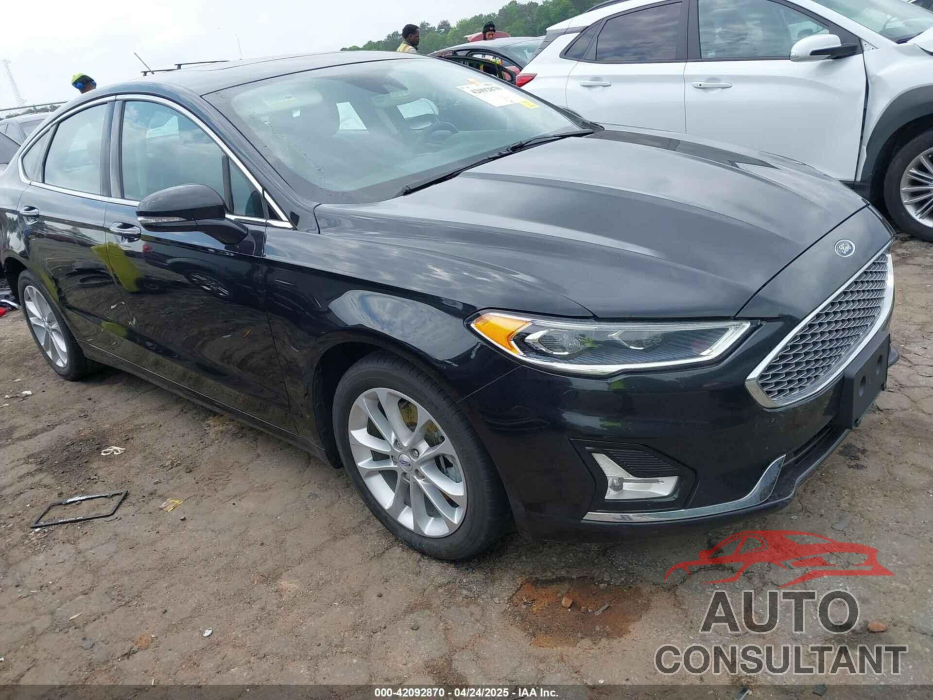 FORD FUSION ENERGI 2019 - 3FA6P0SU1KR285161