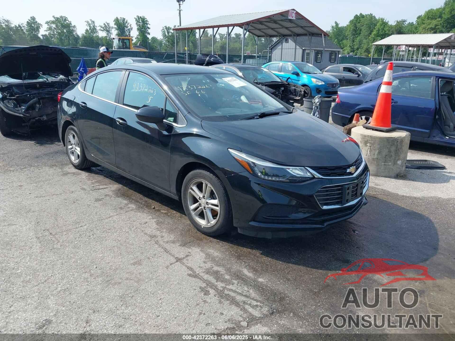 CHEVROLET CRUZE 2017 - 1G1BE5SM6H7215224
