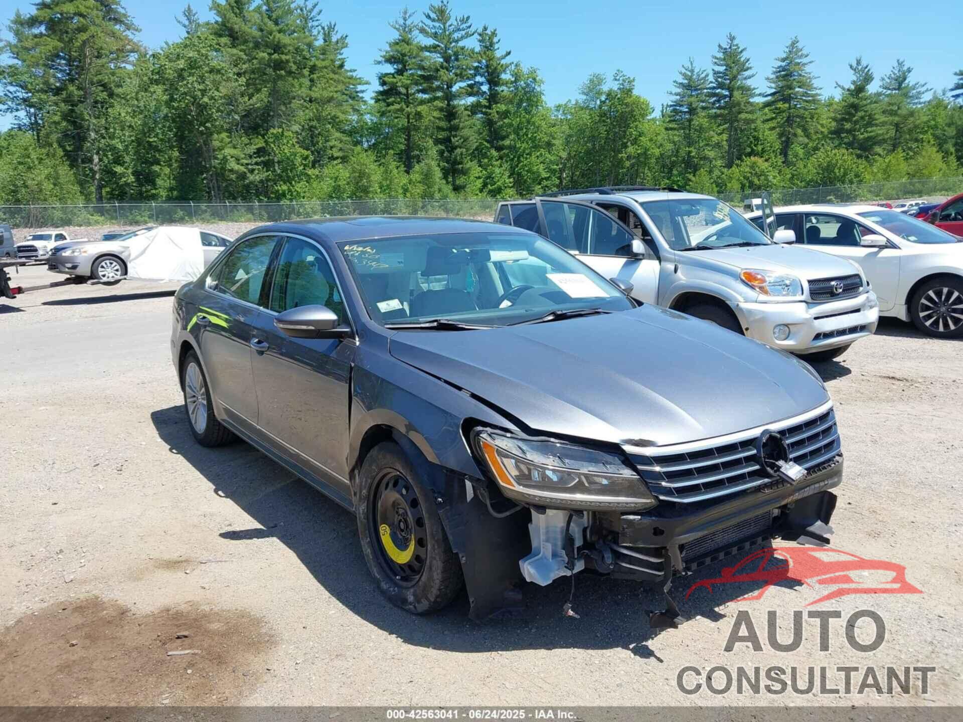 VOLKSWAGEN PASSAT 2017 - 1VWBT7A32HC063447