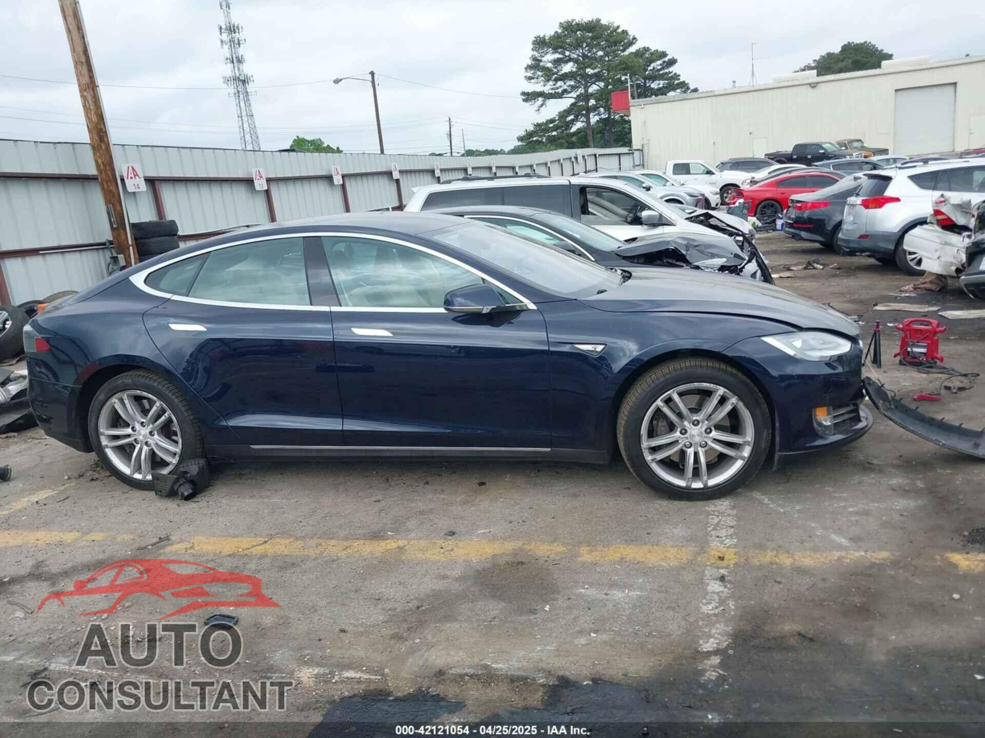 TESLA MODEL S 2013 - 5YJSA1CN9DFP26546