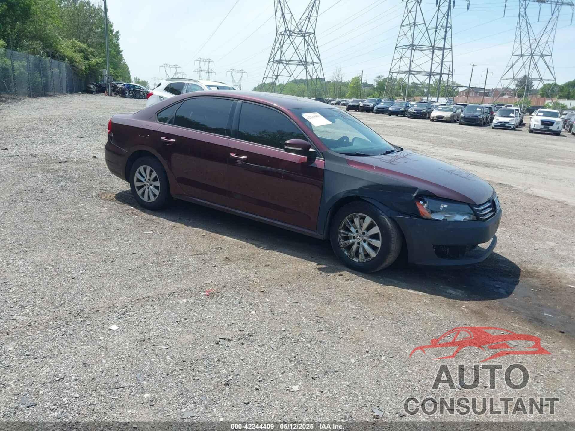 VOLKSWAGEN PASSAT 2013 - 1VWAP7A33DC085208