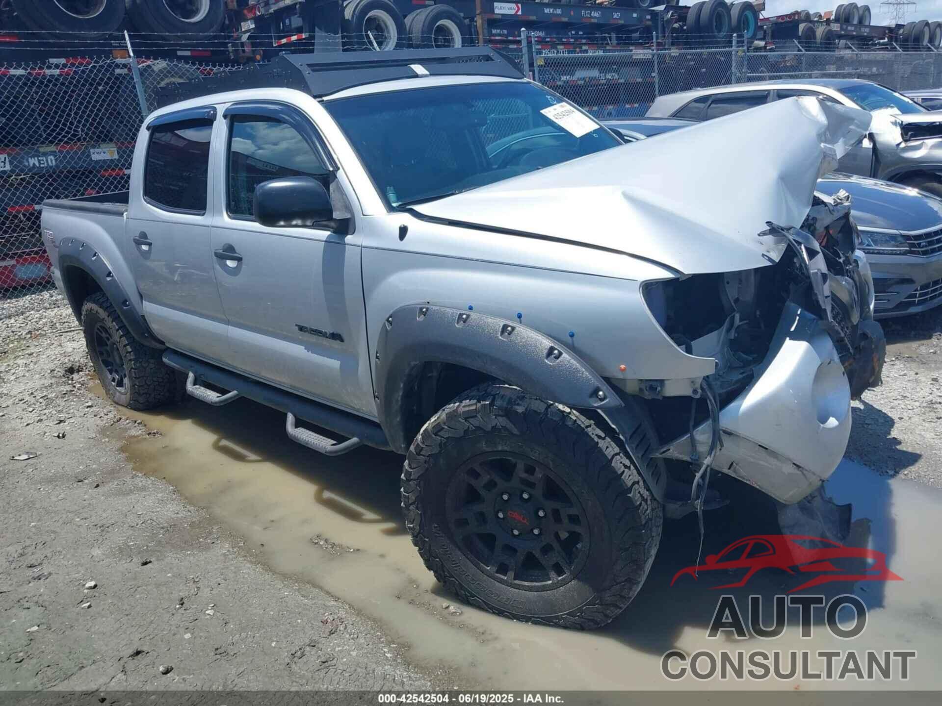 TOYOTA TACOMA 2011 - 3TMJU4GN7BM118323