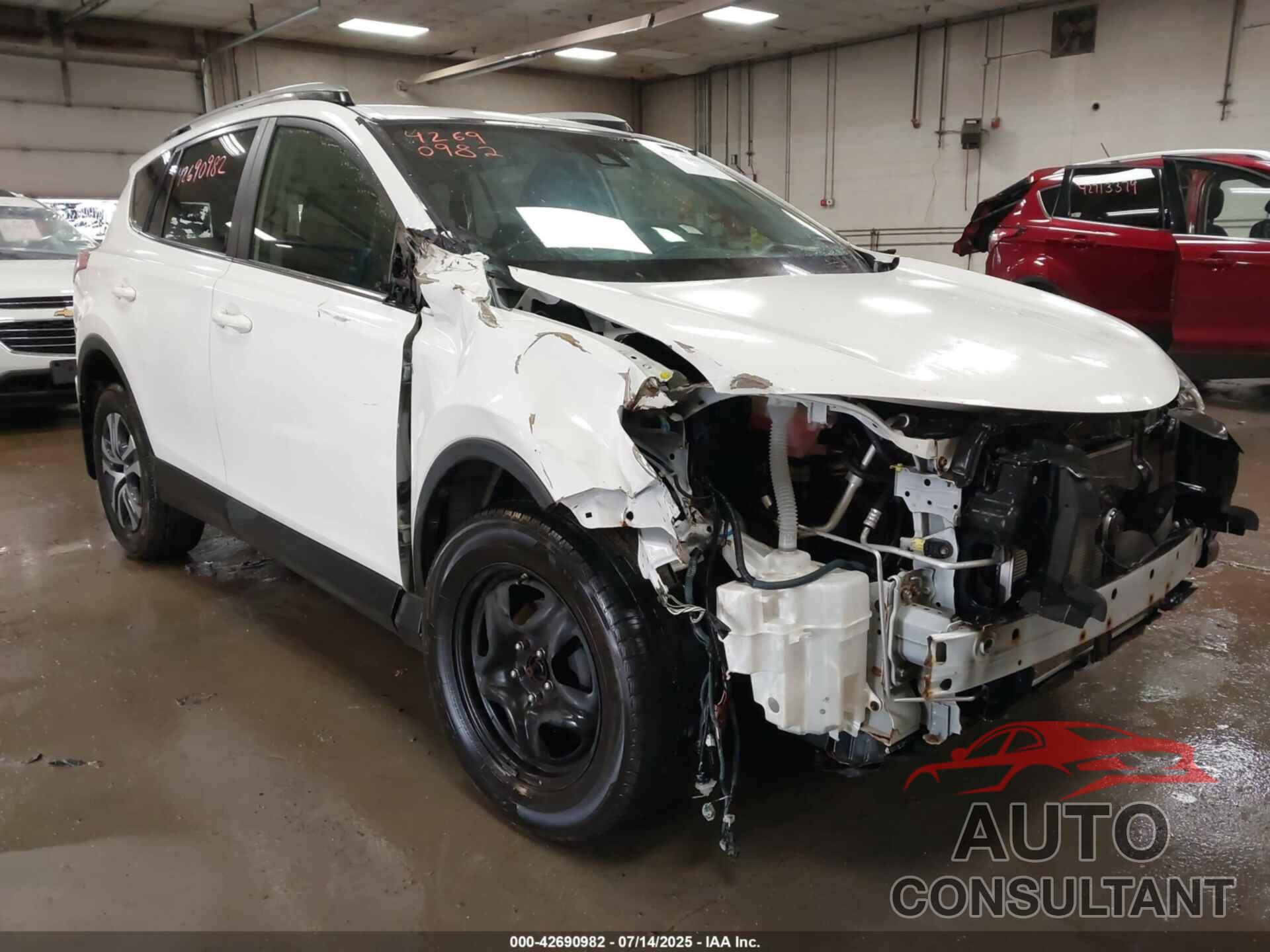 TOYOTA RAV4 2017 - JTMBFREVXHJ707841